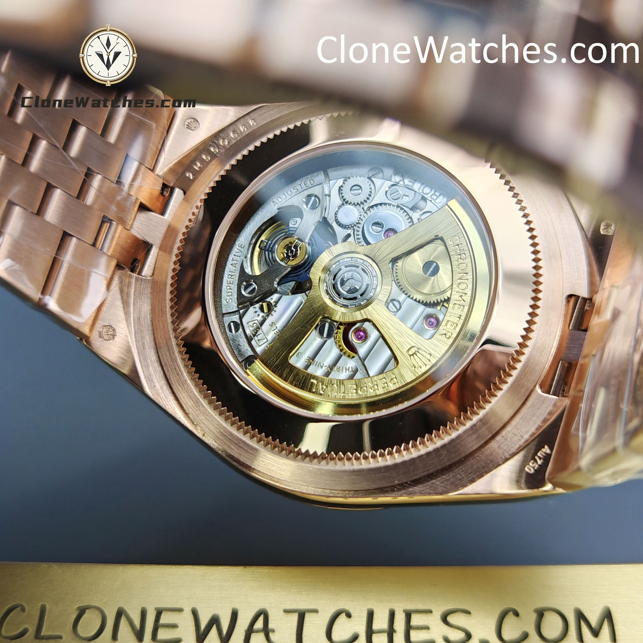 Rolex Super Clone Watches 1:1 Land-Dweller M127335-0001 White Dial Rose Gold 7135 Movement 40mm