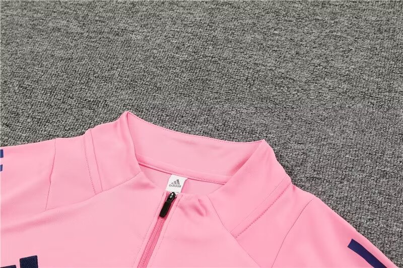 2024/25 Arsenal half zip training suit