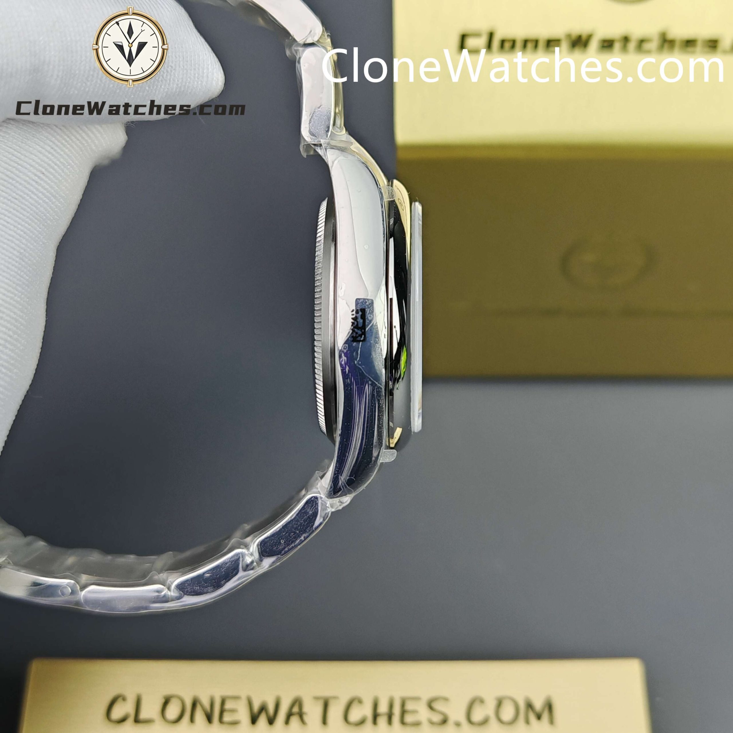 Rolex Super Clone Watches 1:1 Oyster Perpetual Blue Dial 31mm m277200-0003 2232 Movement