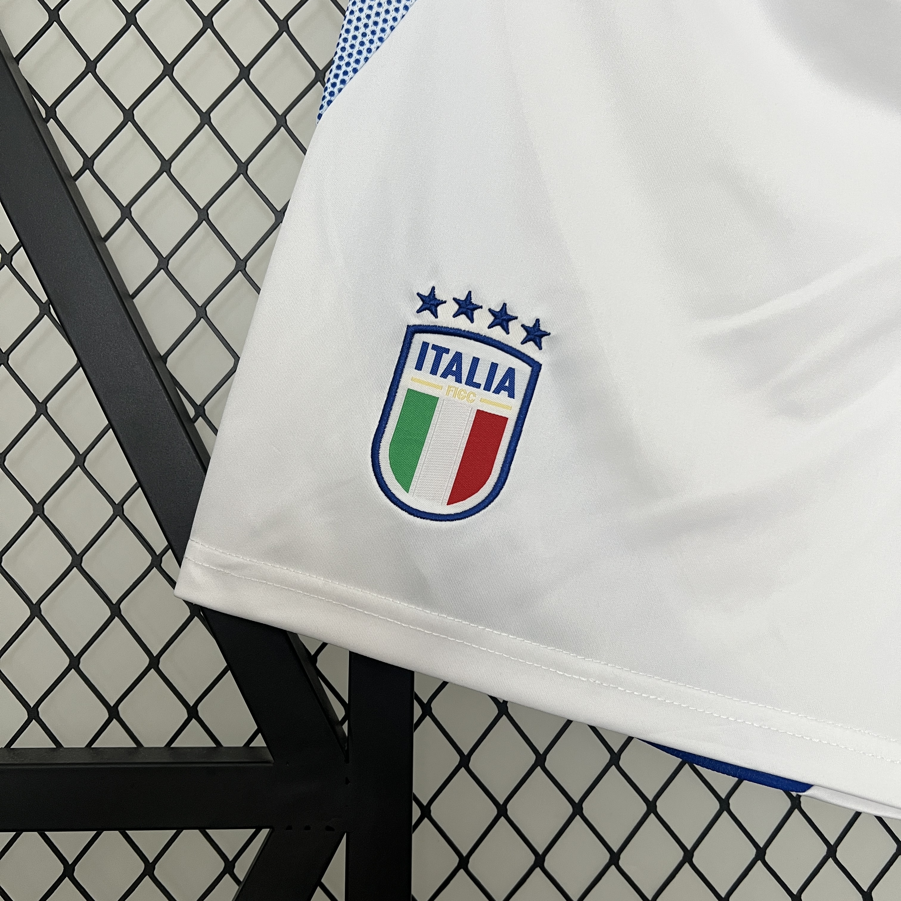 2024/25 Italy Home Shorts - Fans Edition