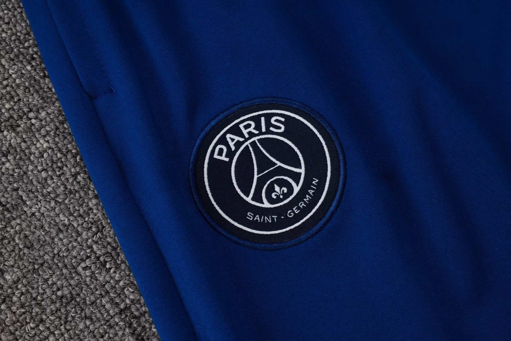 2025/26 Paris Saint-Germain red training kit