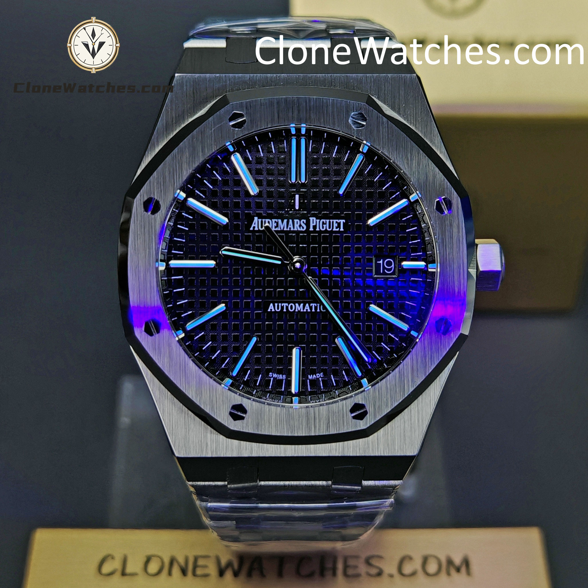 Audemars Piguet Super Clone Watches 1:1 Royal Oak 15400 Black Dial