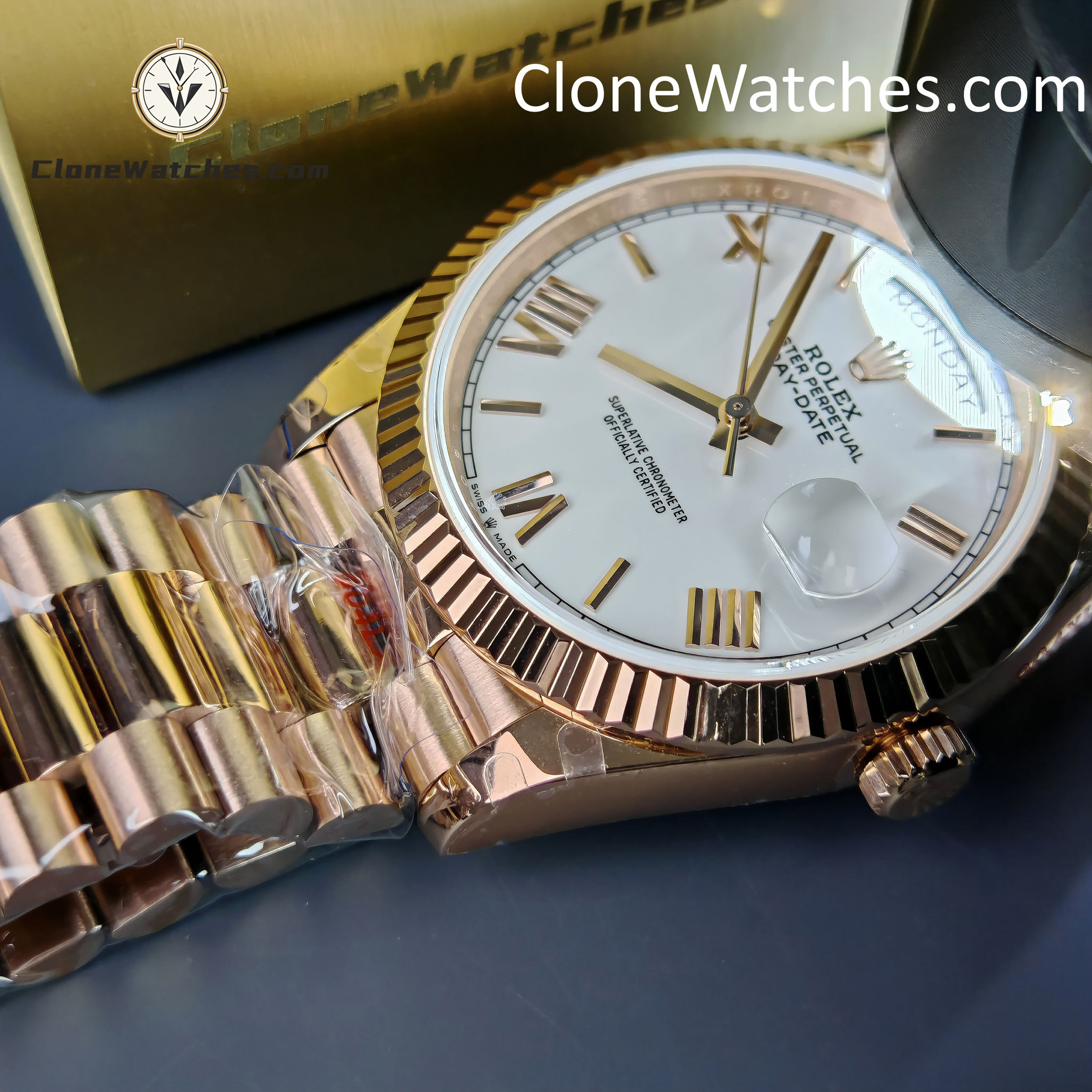 Rolex Super Clone Watches 1:1 Day Date 18K Rose Gold Roman Dial 40mm m228235-0032 3255 Movement