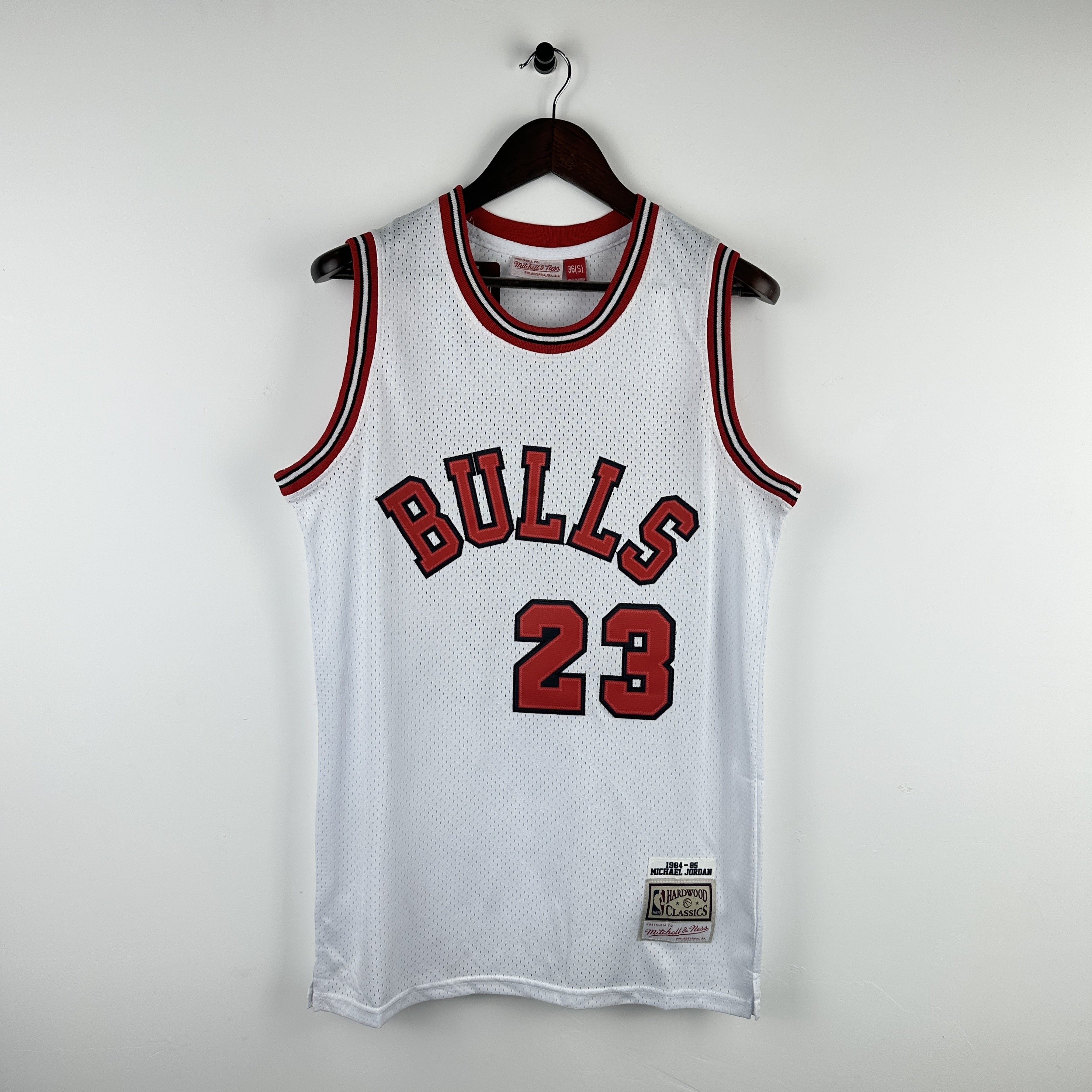 Embroidered MN retro jersey Bulls 84/85 season rookie white No. 23 Jordan