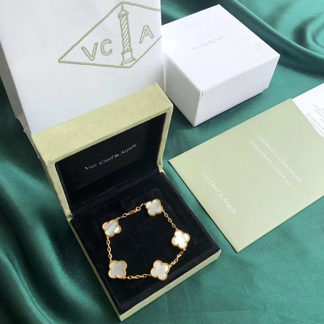 Vintage Alhambra Bracelet 5 Motifys