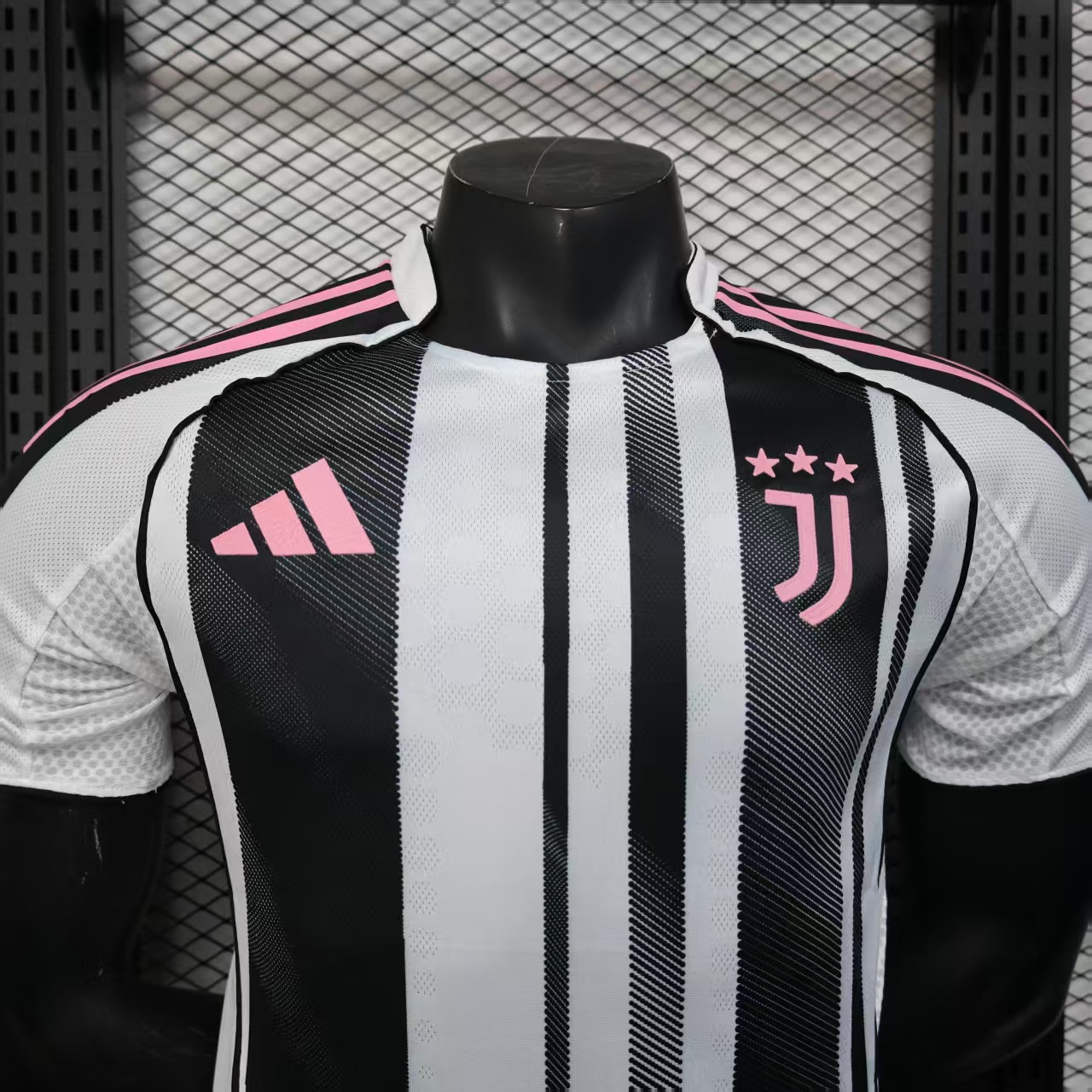 2025-26 Juventus Home - Jersey - Player Edition