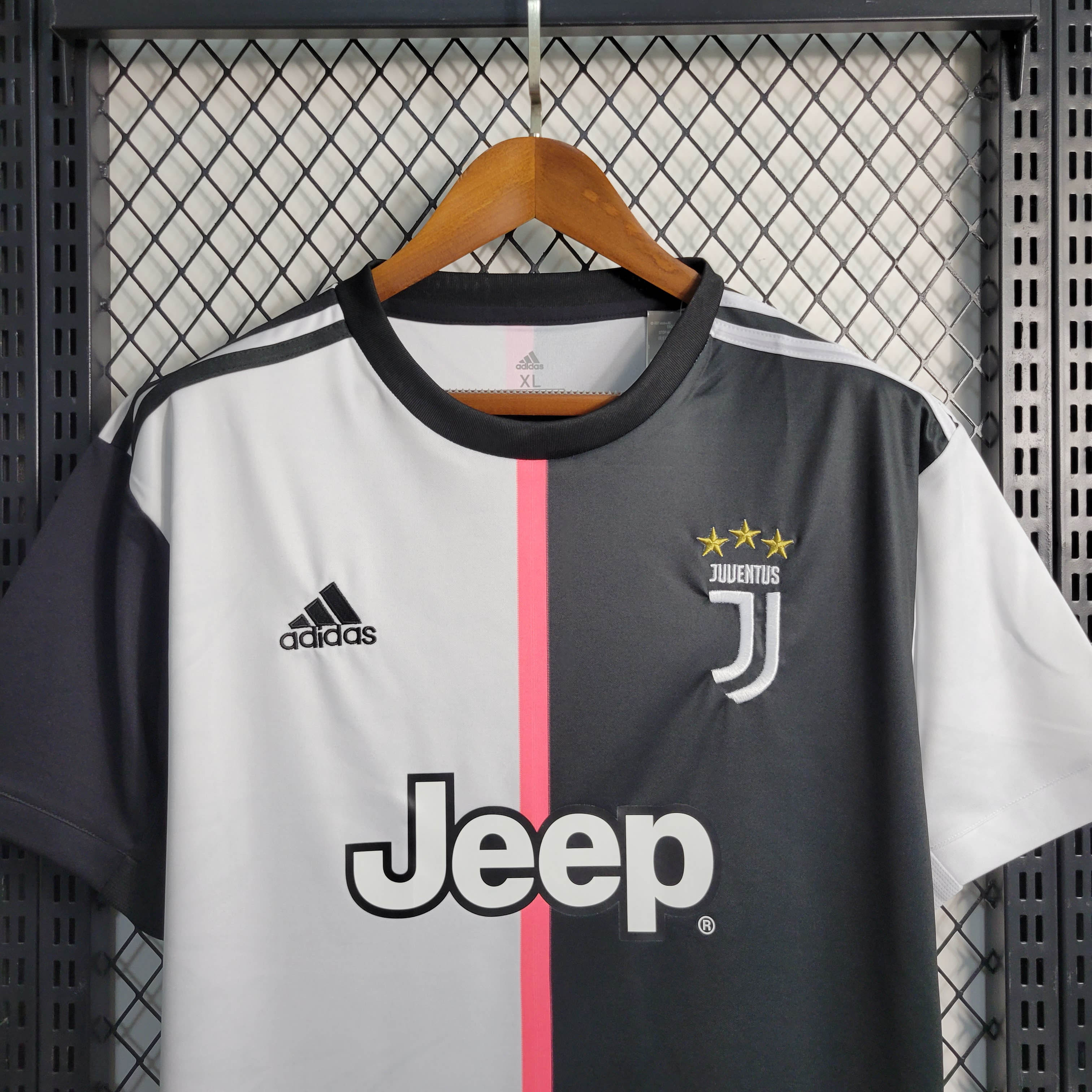 2019/2020 Retro Juventus Football Shirt Home 1:1 Thai Quality - Fans Edition
