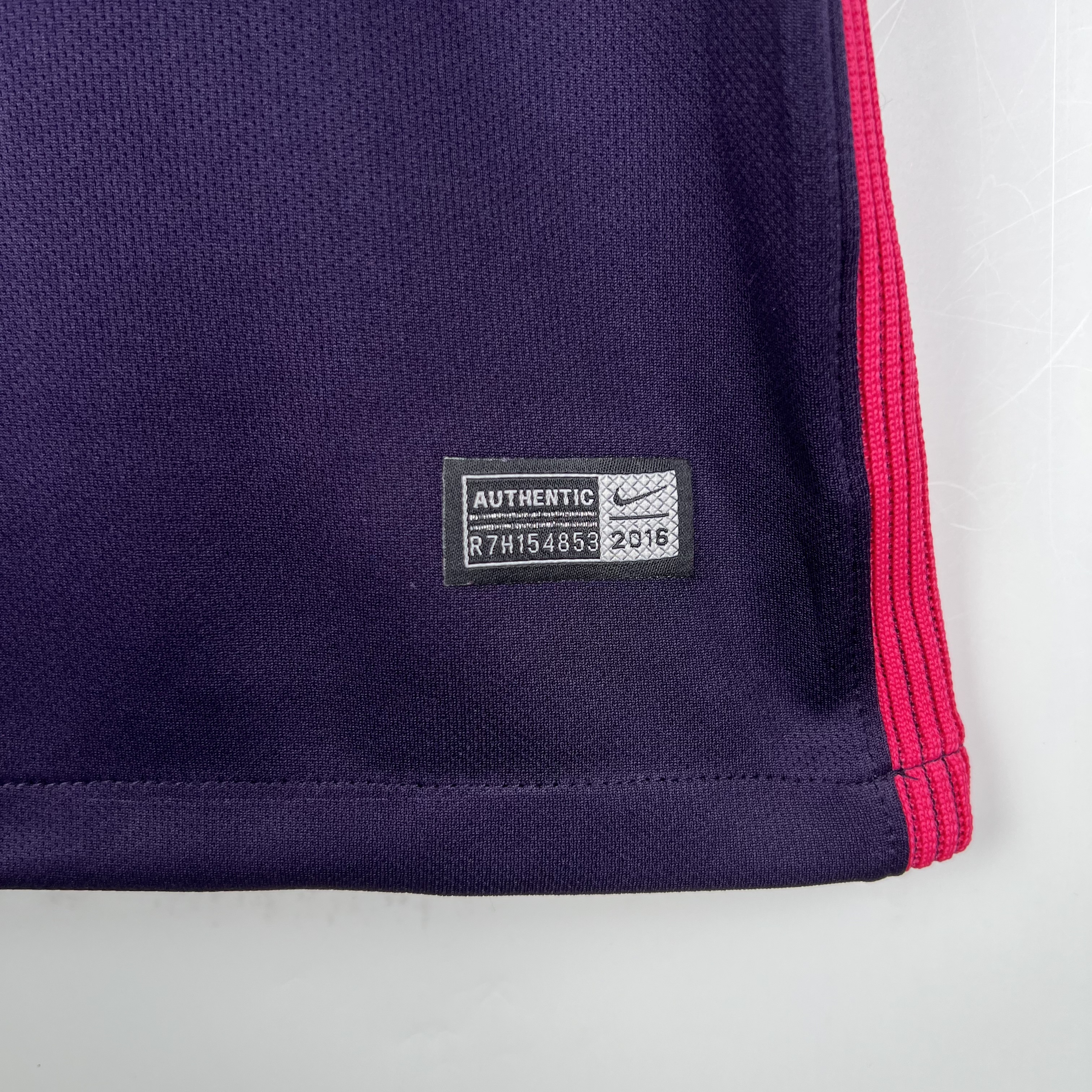 2016/17 Barcelona Away Retro Kit