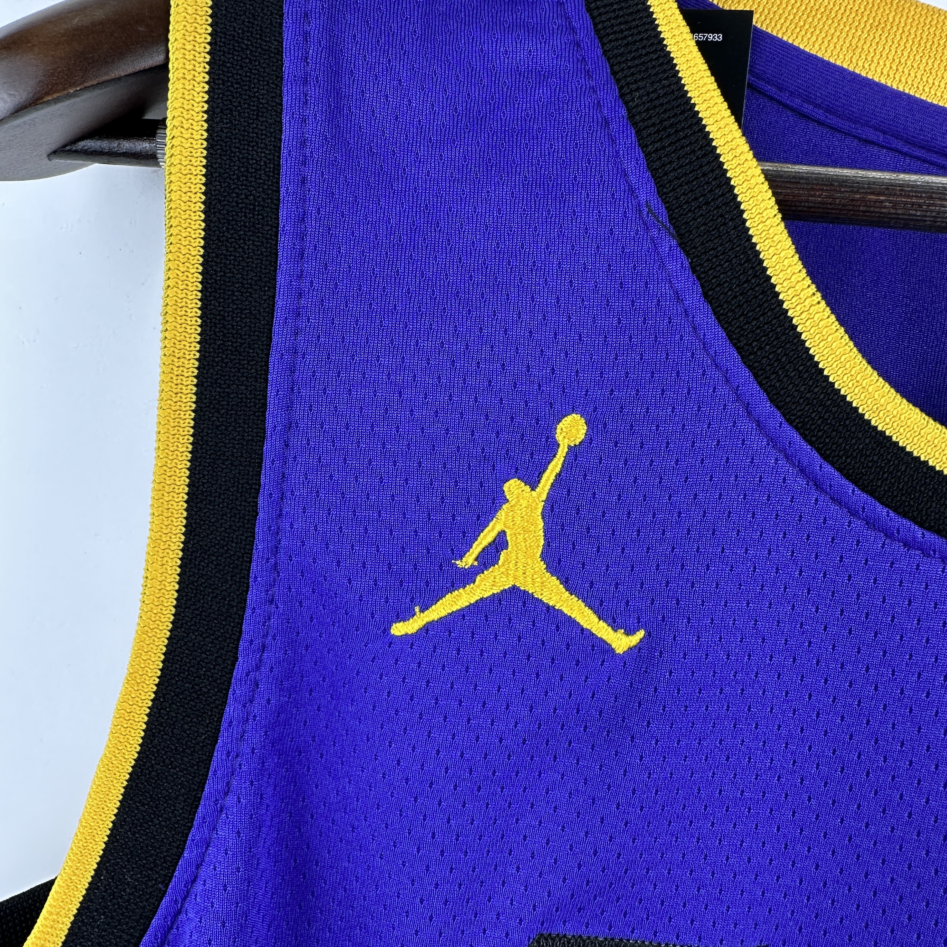 Embroidery 23rd season Lakers flying man model No. 23 James