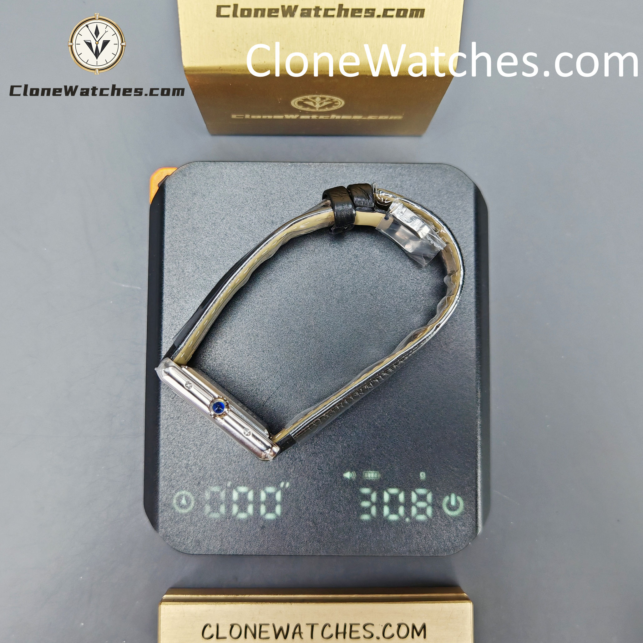 Cartier Super Clone Watches 1:1 Tank quartz movement 33.7*25.5MM WSTA0120