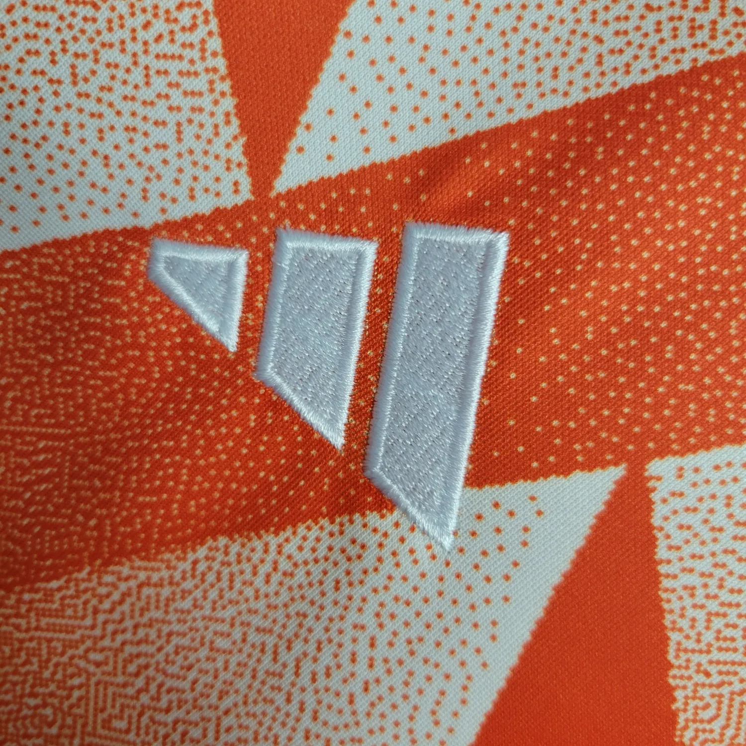 2023/24 Bayern Munich training fan jersey