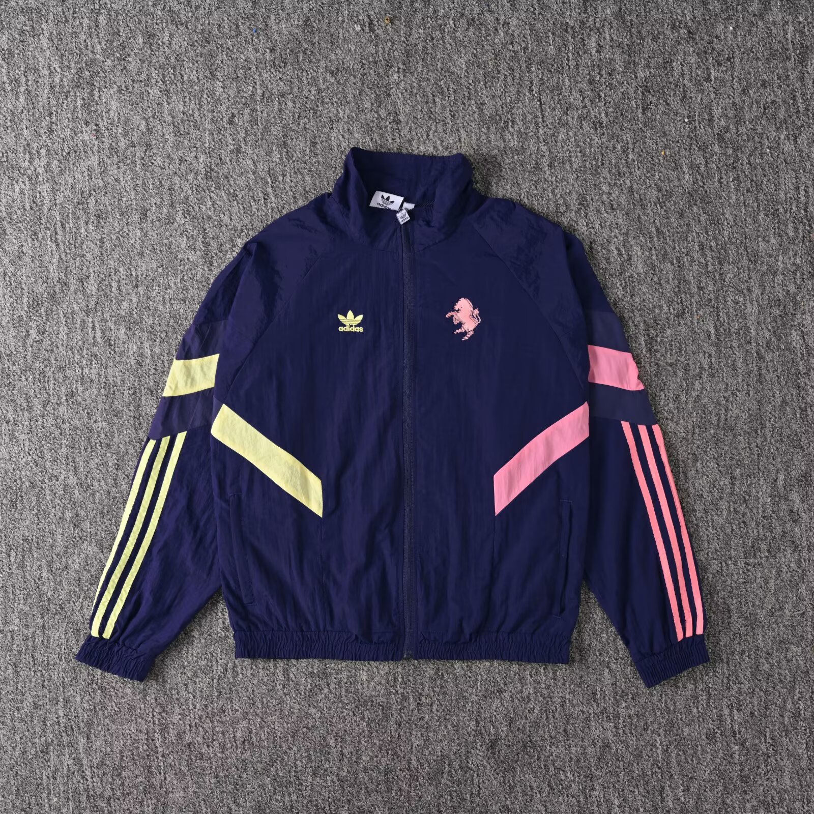 Juventus retro windbreaker