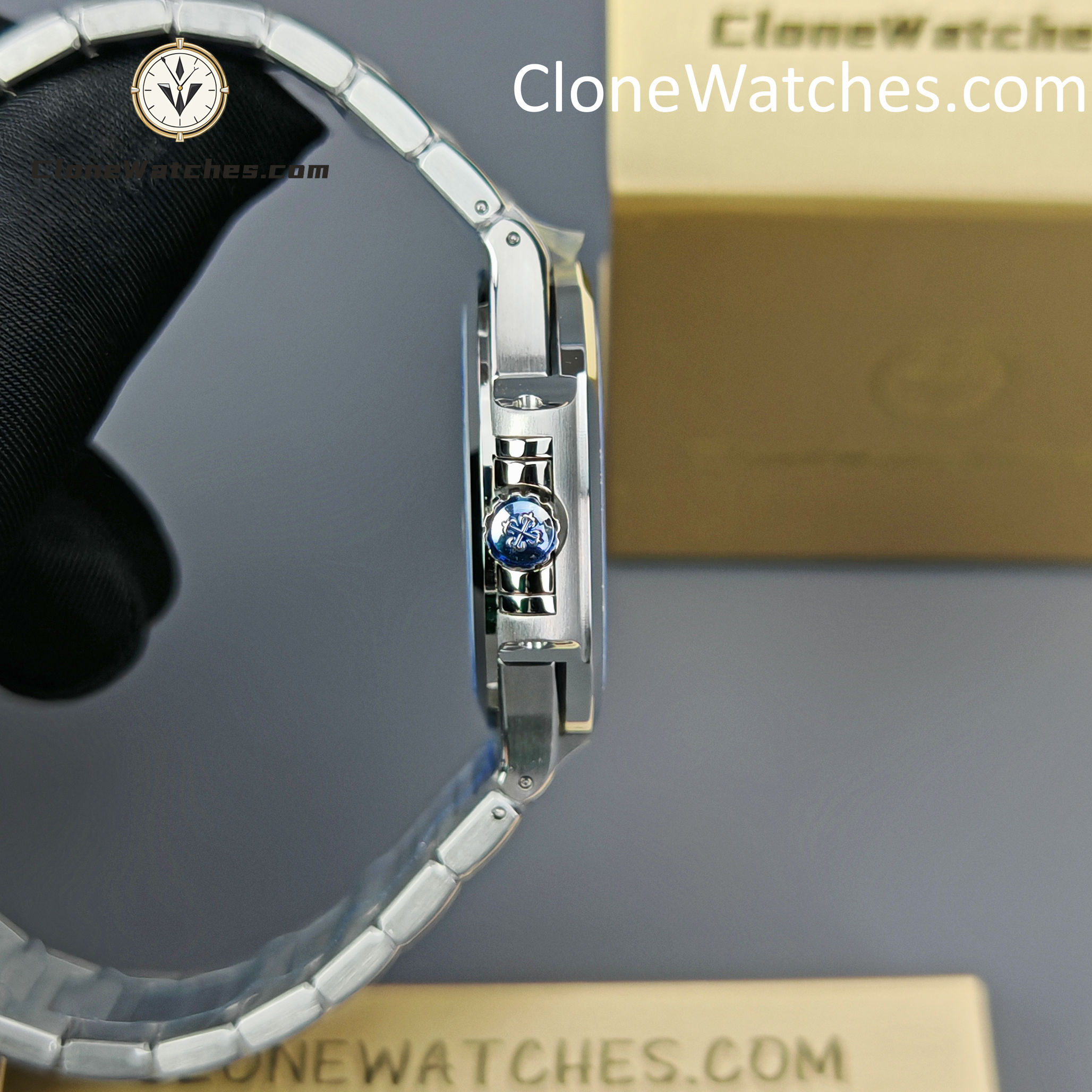Patek Philippe Super Clone Watches 1:1 Nautilus White Dial Diamond Frame 7118/1200A-010 35.2 mm