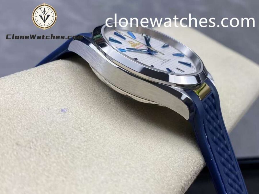 OMEGA Super Clone Watches 1:1 Seamaster Aqua Terra 150M 220.12.41.21.02.004 41 mm
