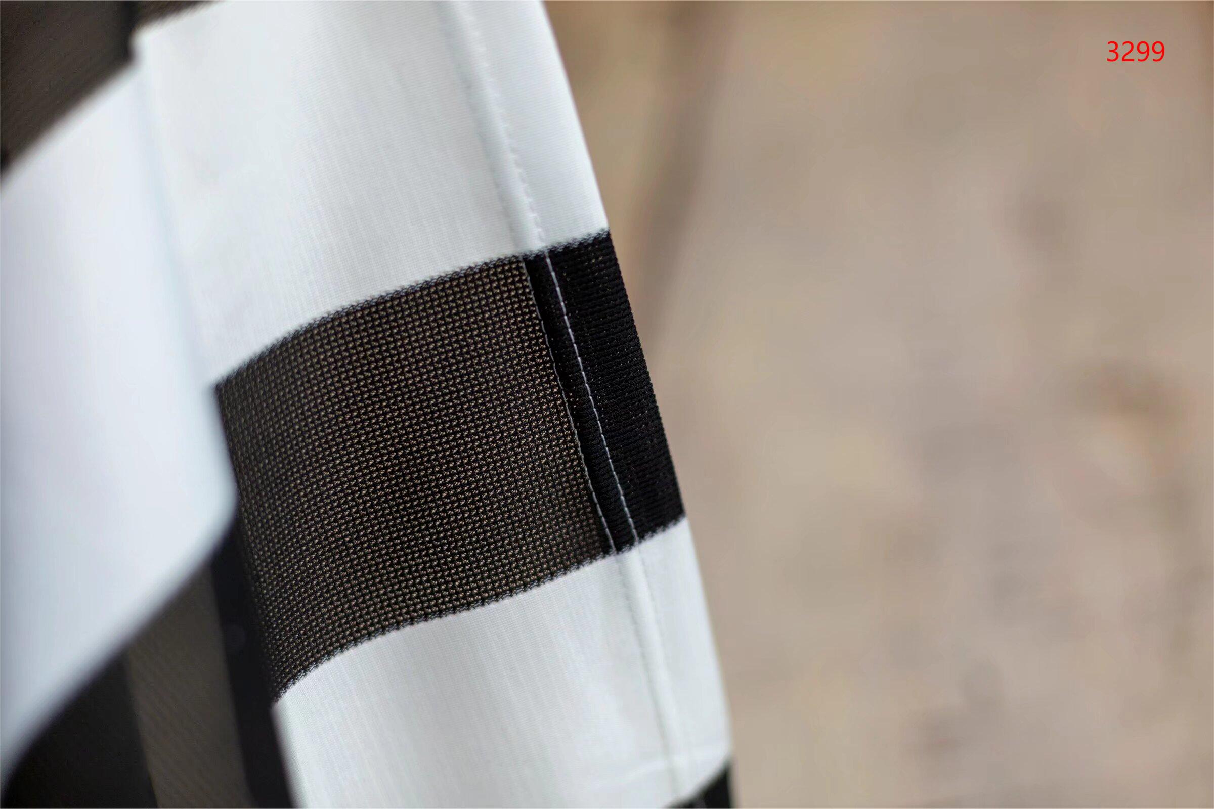 2005/06 Newcastle United Home Shirt