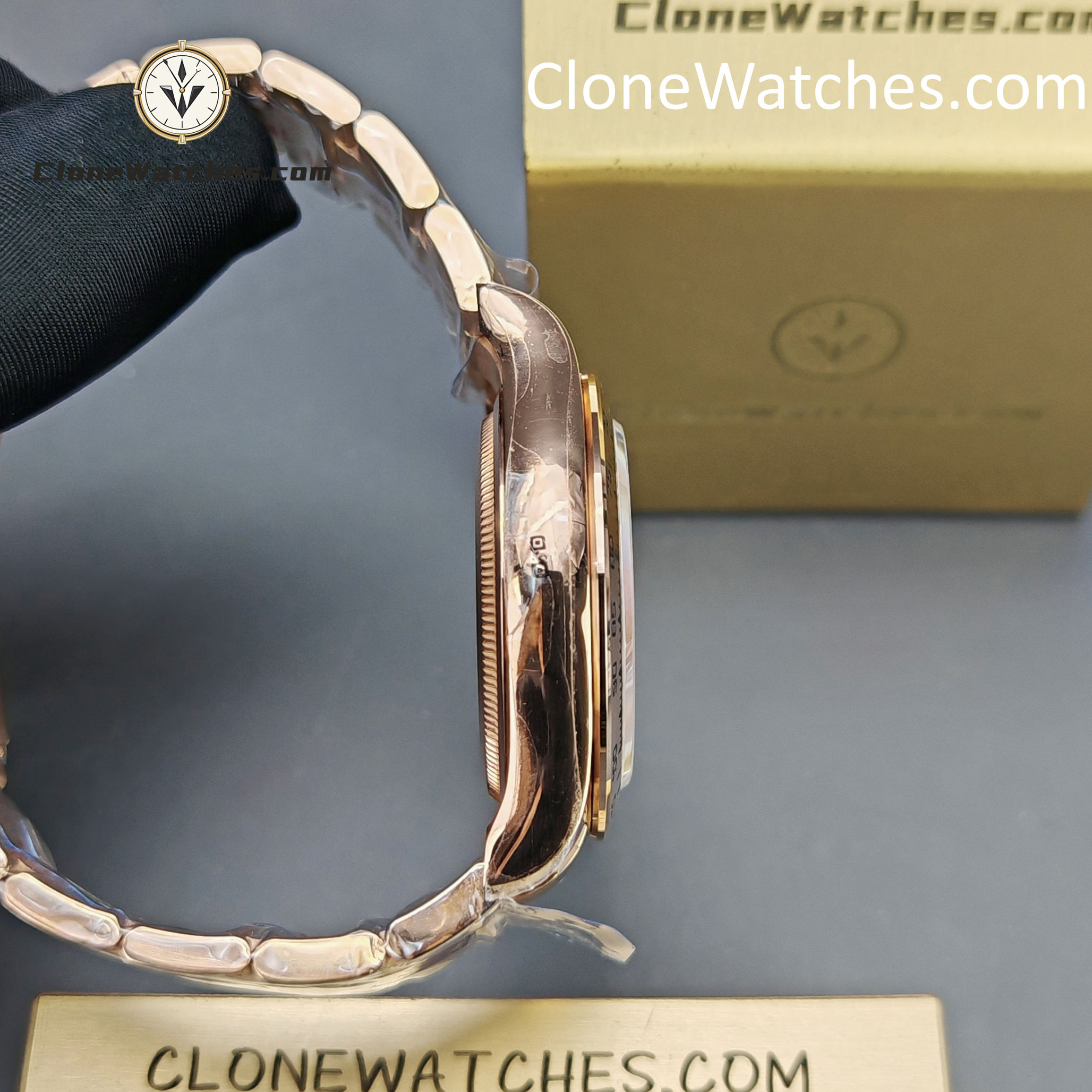 Rolex Super Clone Watches 1:1 Daytona 18K Rose Gold Black Dial m126505-0001 4131 Movement