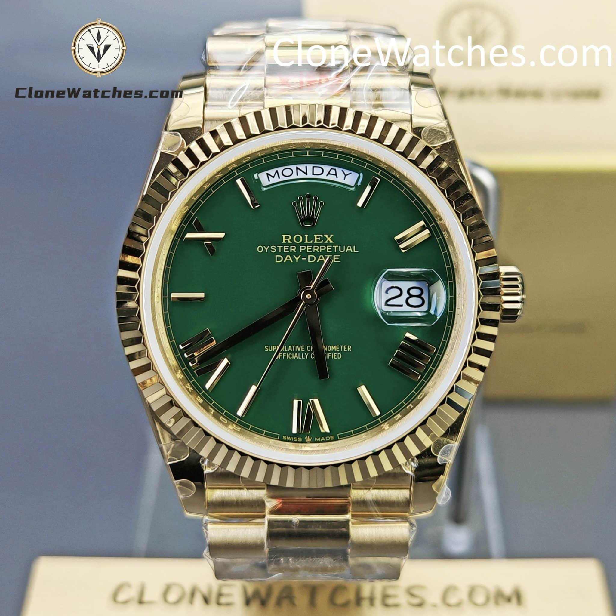 Rolex Super Clone Watches 1:1 Day Date 18K Gold Green Roman Dial 40mm m228238 3255 Movement