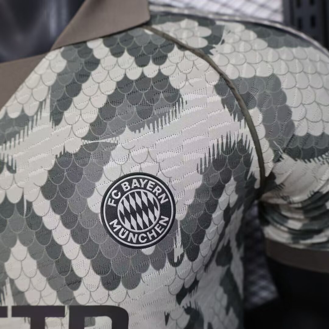 2025-26-FC Bayern Special Edition-Player Edition