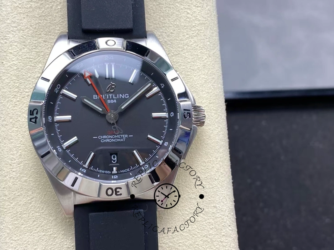 Breitling Chronomat GMT 40 A32398101B1A1 Rubber Strap Replica
