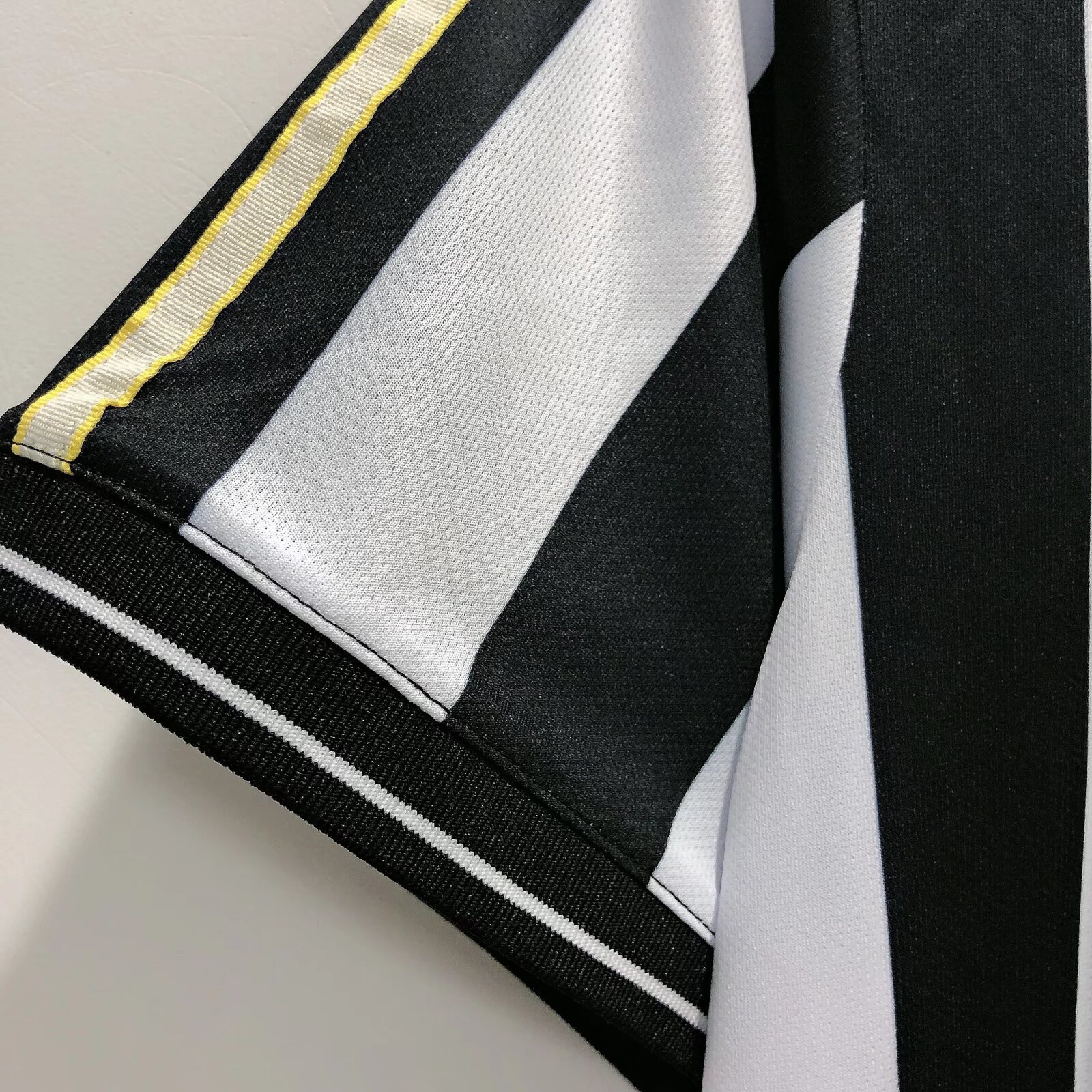 1997/99 Newcastle United Home Retro Shirt-Fans