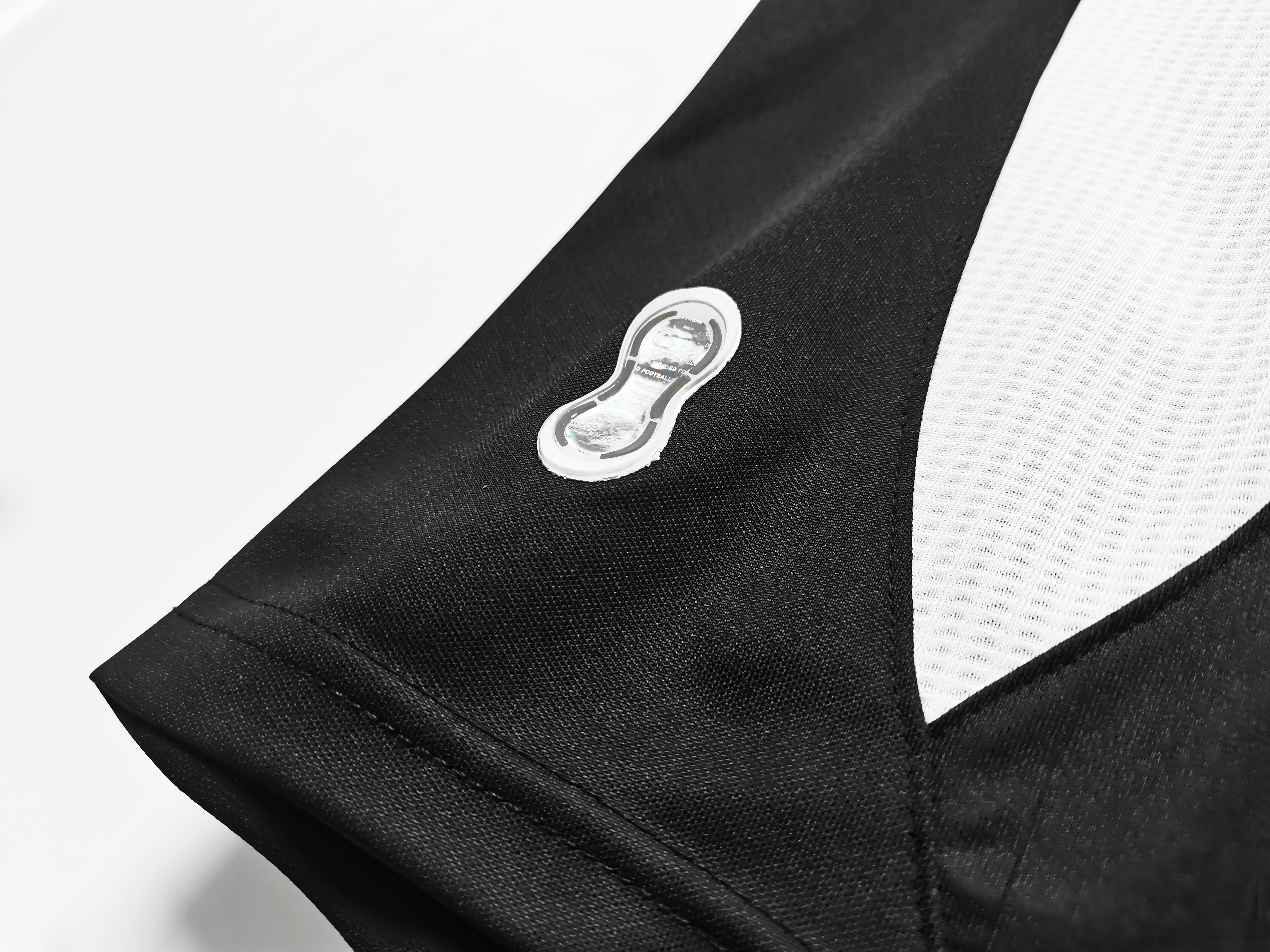 2006/07 Real Madrid Away Retro Kit - Fans Edition