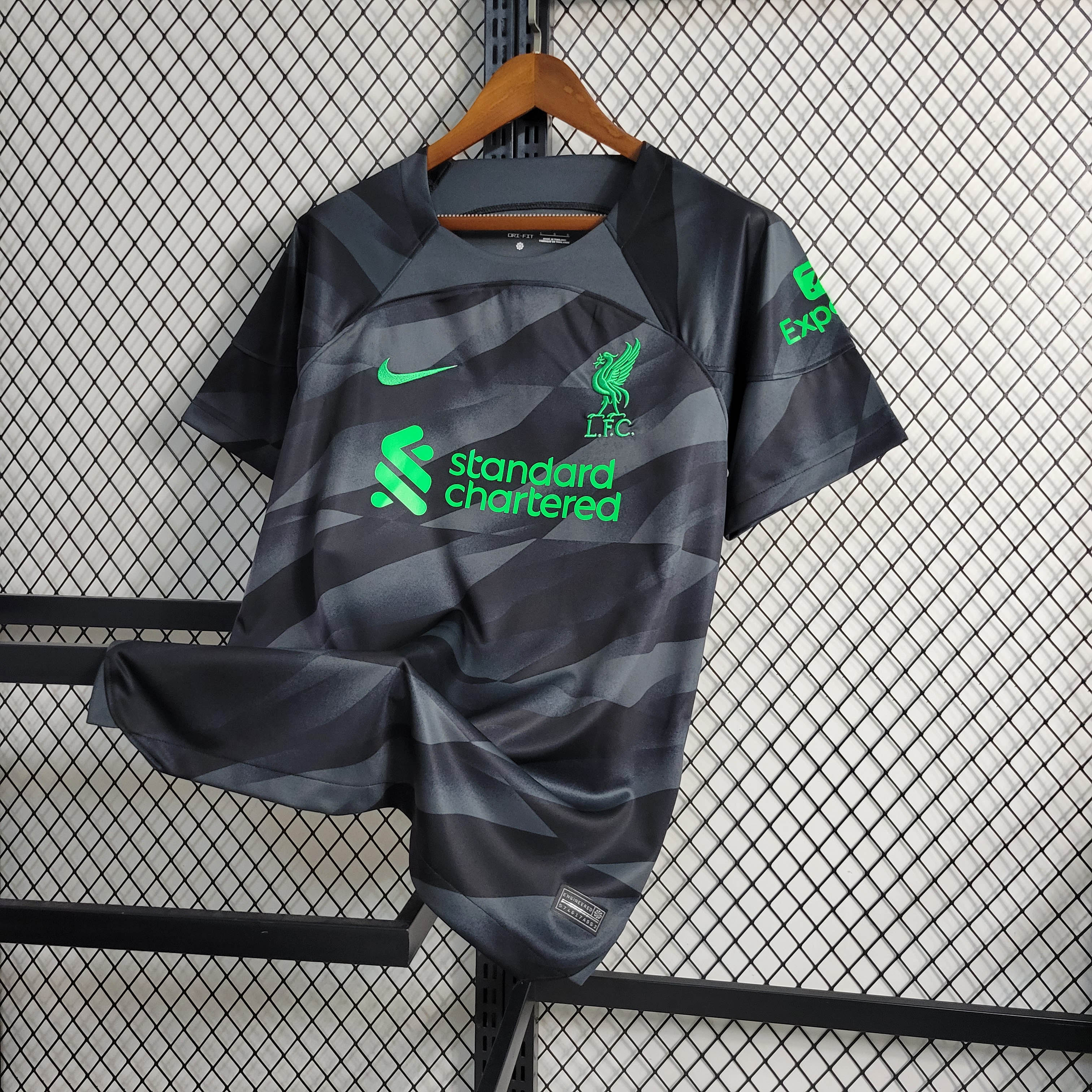2023/2024 Liverpool Goalkeeper Black Soccer Jersey 1:1 Thai Quality - Fans Edition