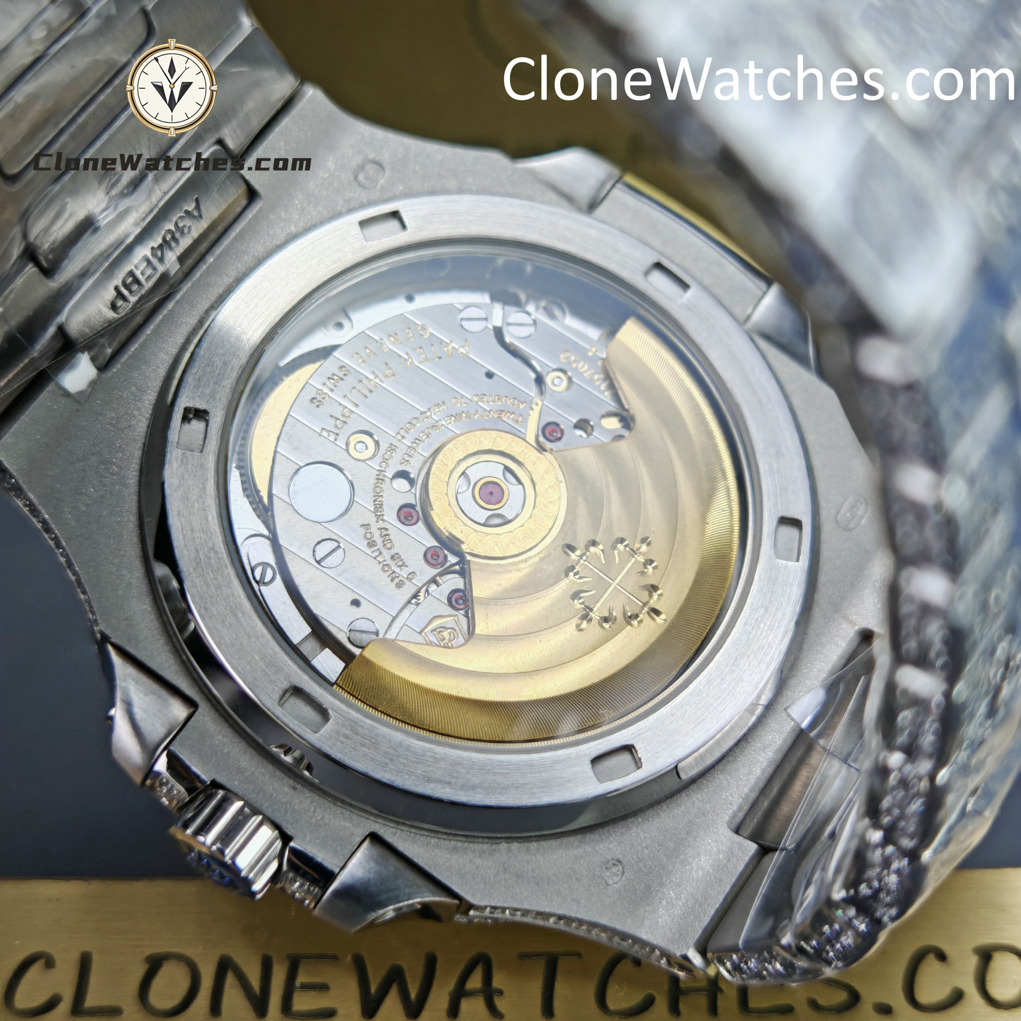 Patek Philippe Super Clone Watches 1:1 Nautilus 5719/10G Diamond