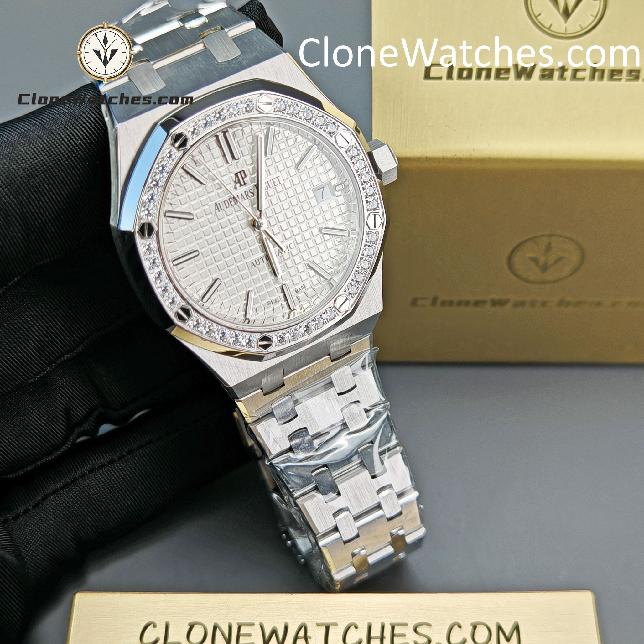 Audemars Piguet Super Clone Watches 1:1 Royal Oak 15453 White Dial 37MM
