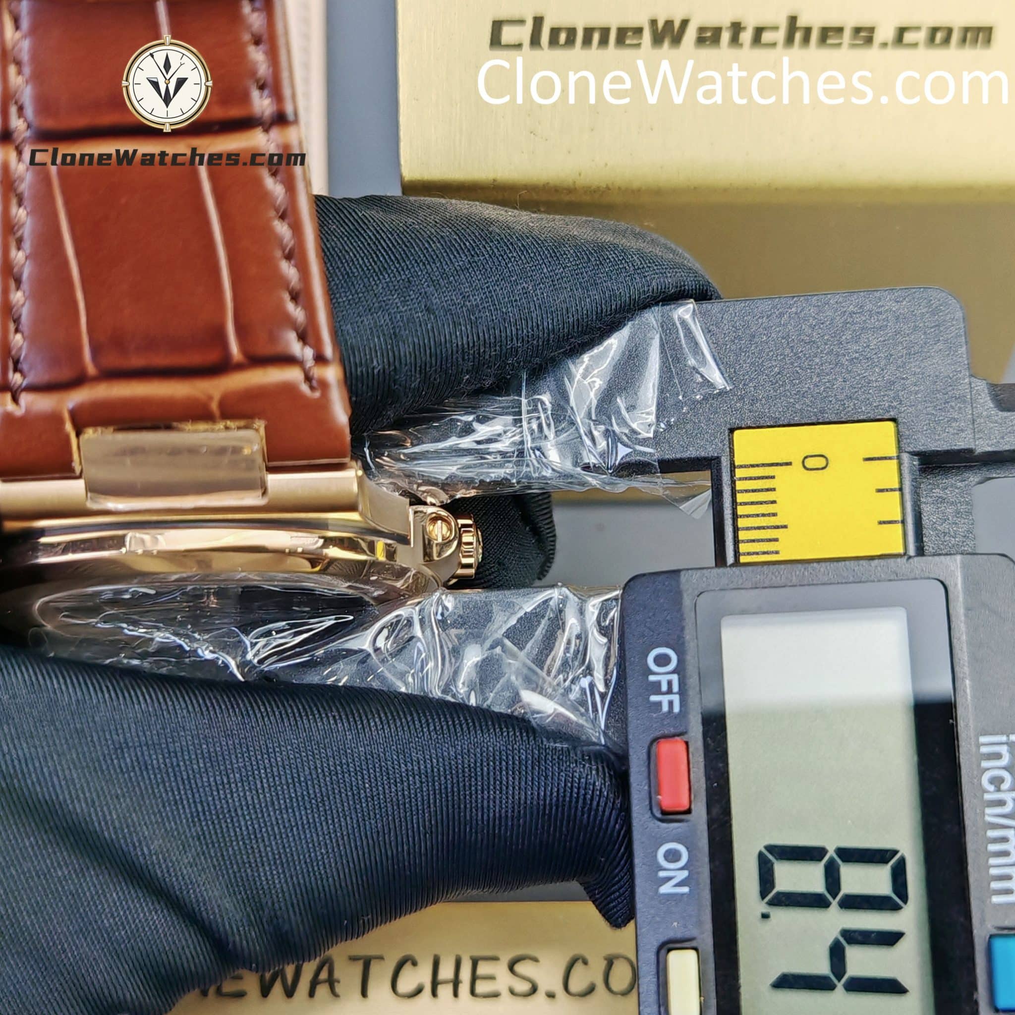 Patek Philippe Super Clone Watches 1:1 Nautilus 5712 Brown Dial Leather Strap