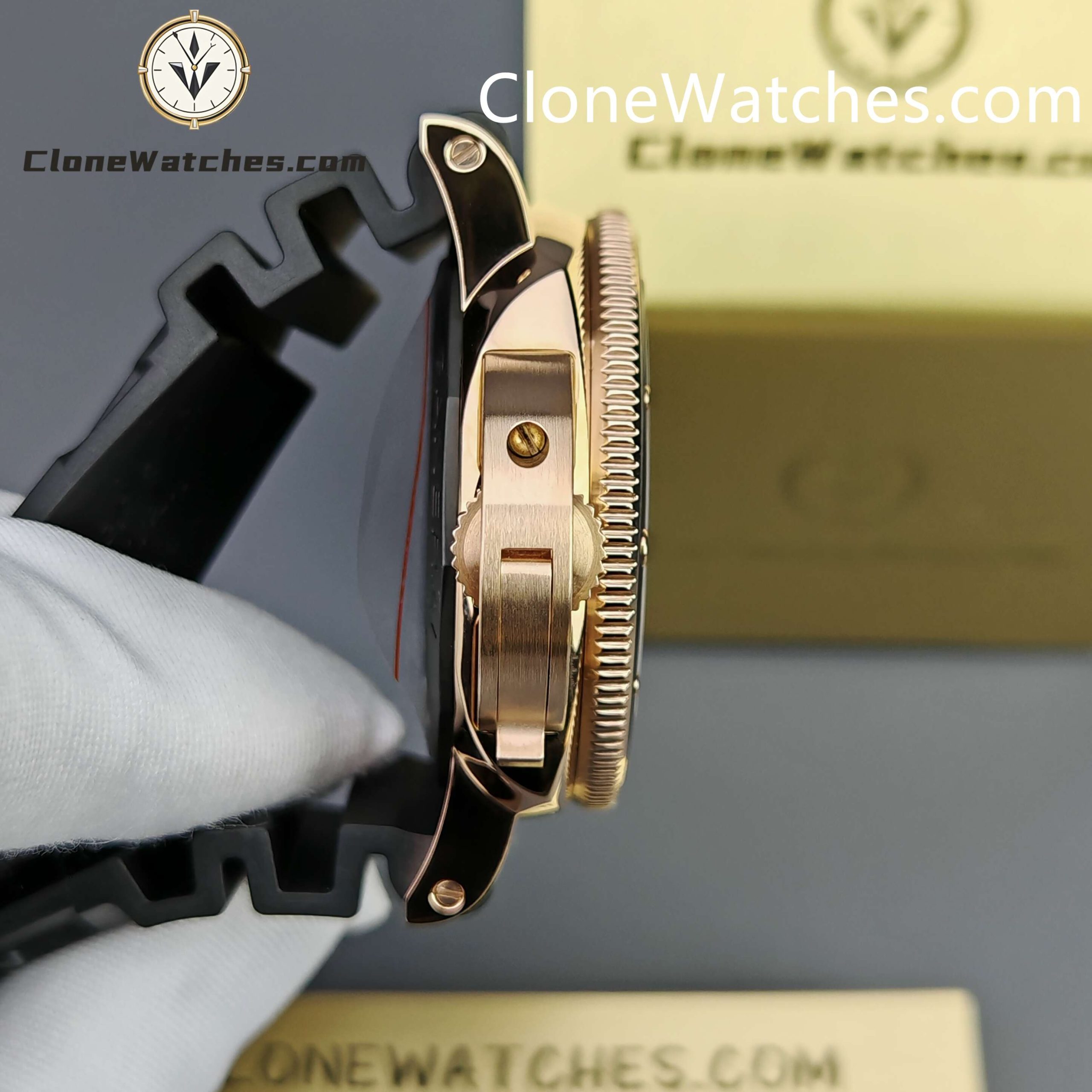Panerai Super Clone Watches 1:1 Submersible GoldtechTM PAM02164 Black Dial