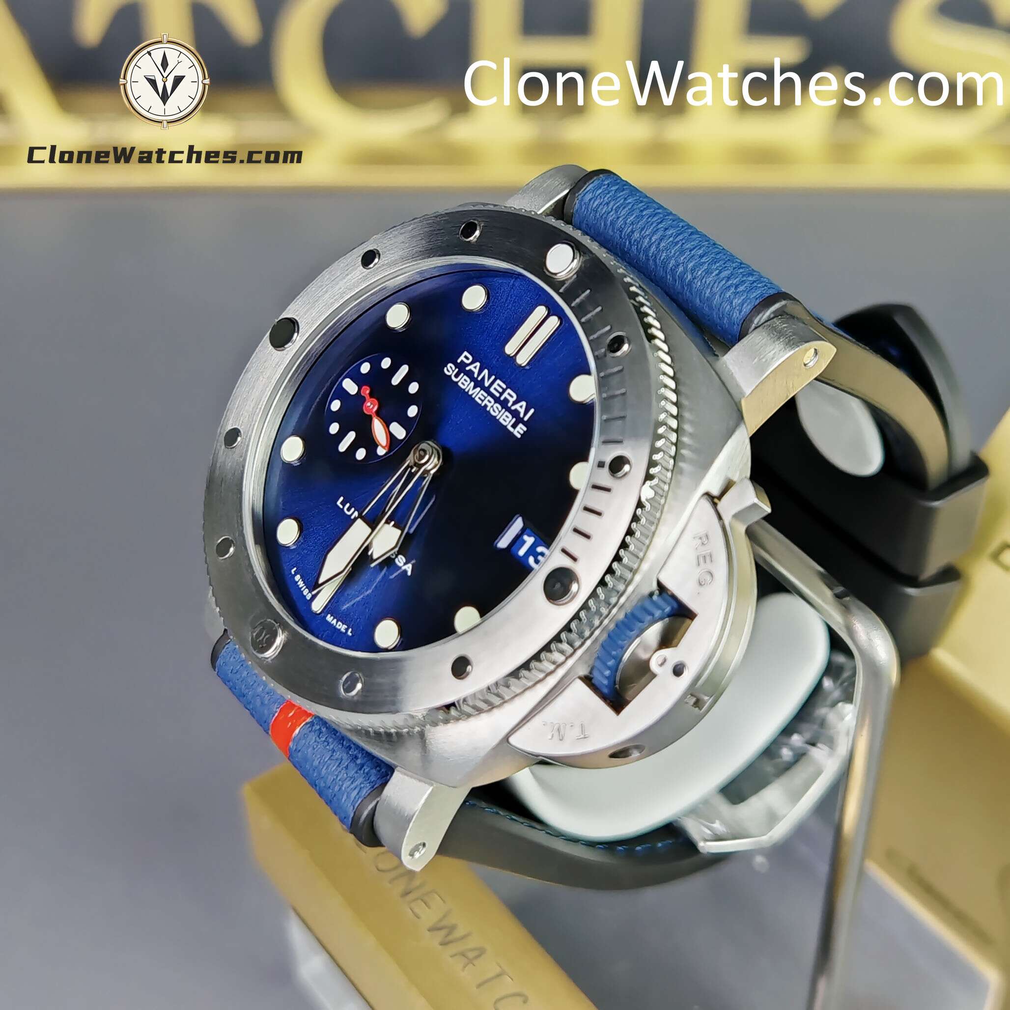 Panerai Super Clone Watches 1:1 Submersible QuarantaQuattro Luna Rossa PAM01391 44mm