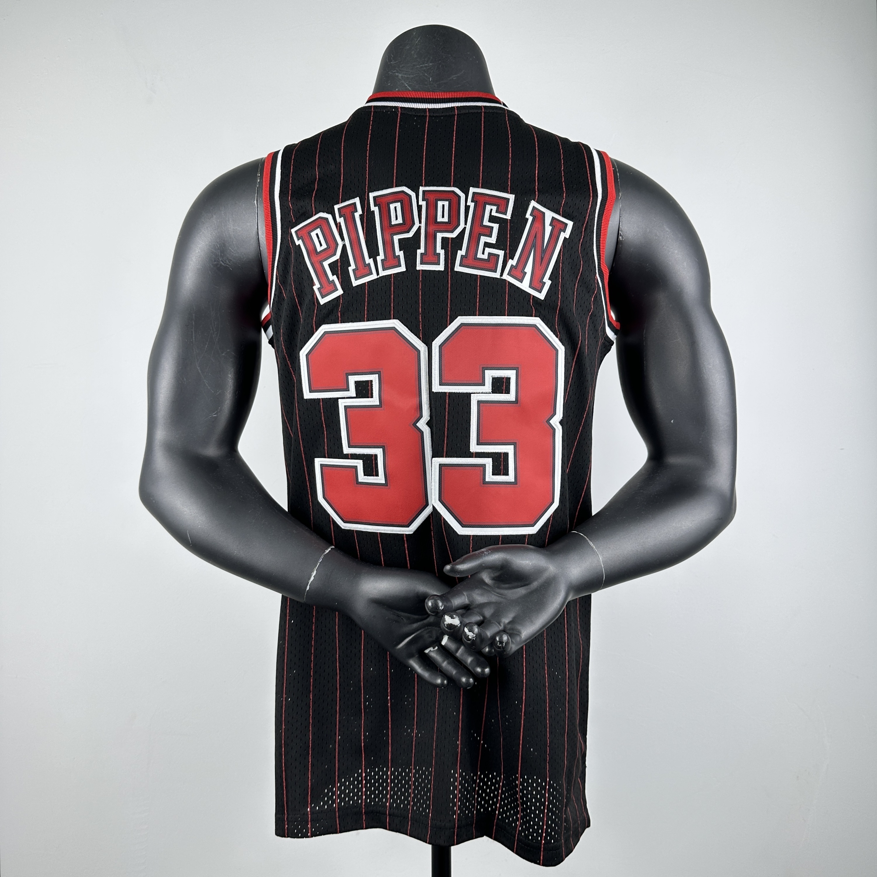 Embroidered MN retro jersey, Bulls 97/98 season, black stripes, No. 33 Pippen