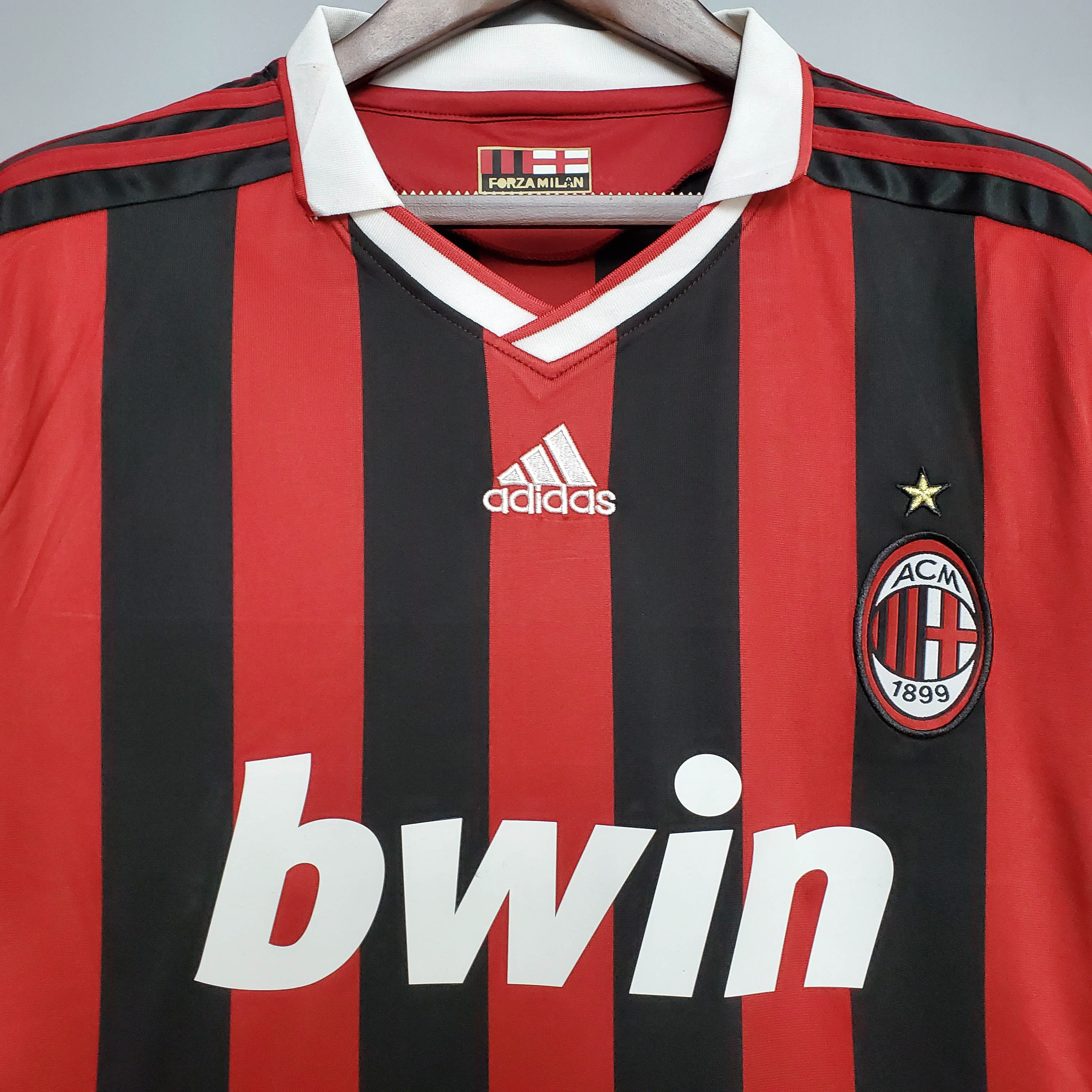 2009/2010 Retro AC Milan Home Football Shirt 1:1 Thai Quality - Fans Edition