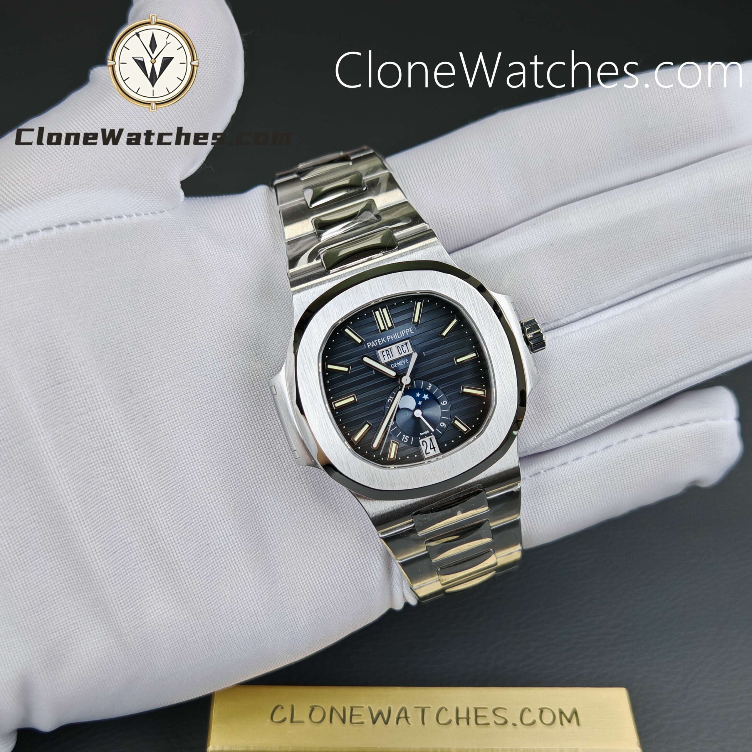 Patek Philippe Super Clone Watches 1:1 Nautilus 5726 Annual Calendar Blue Dial