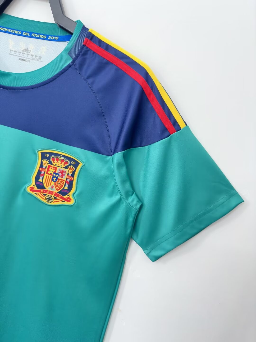 2010 Spain Goalkeeper Retro Jersey