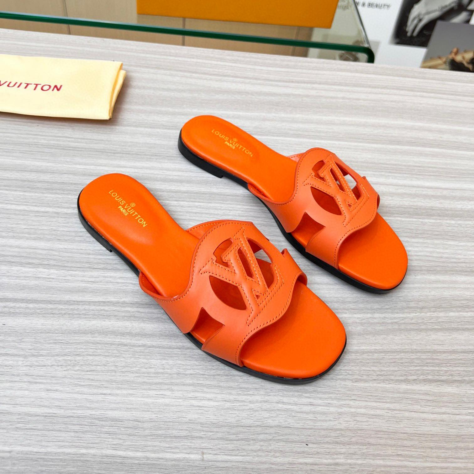 Louis Vuitton LV Lsola Leather Flat Aandals Slide Sandal