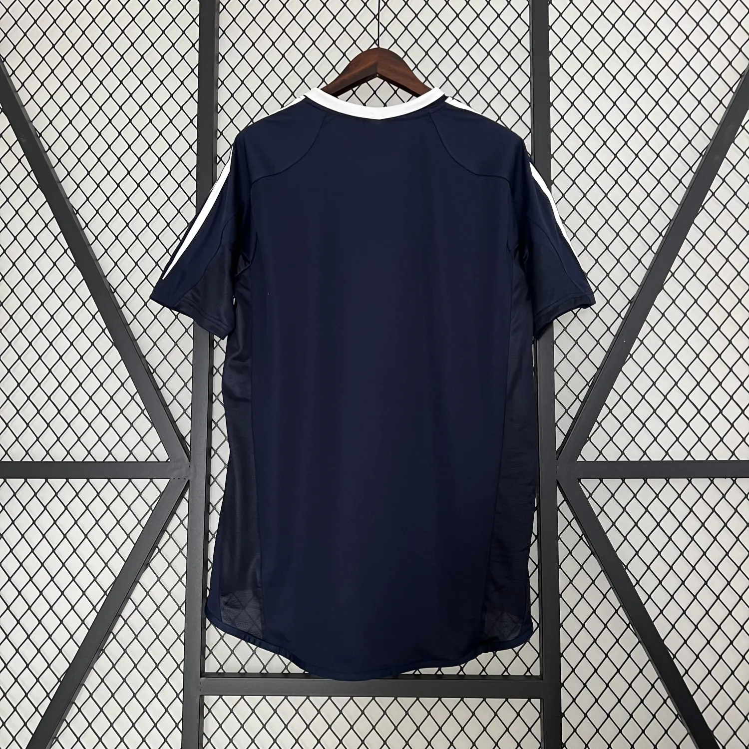 2004/05 Real Madrid away retro jersey