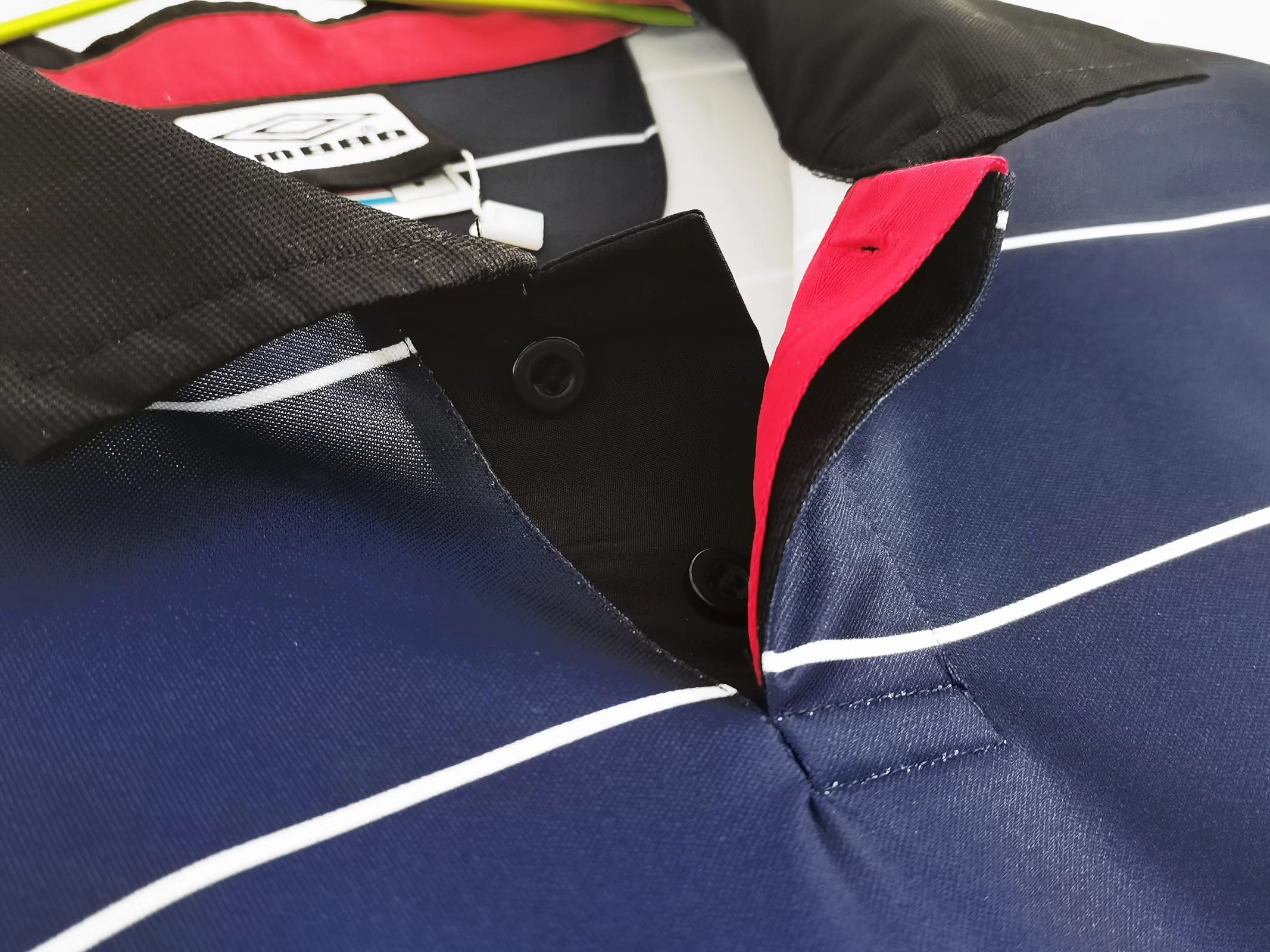 1999/00 Manchester United away retro jersey