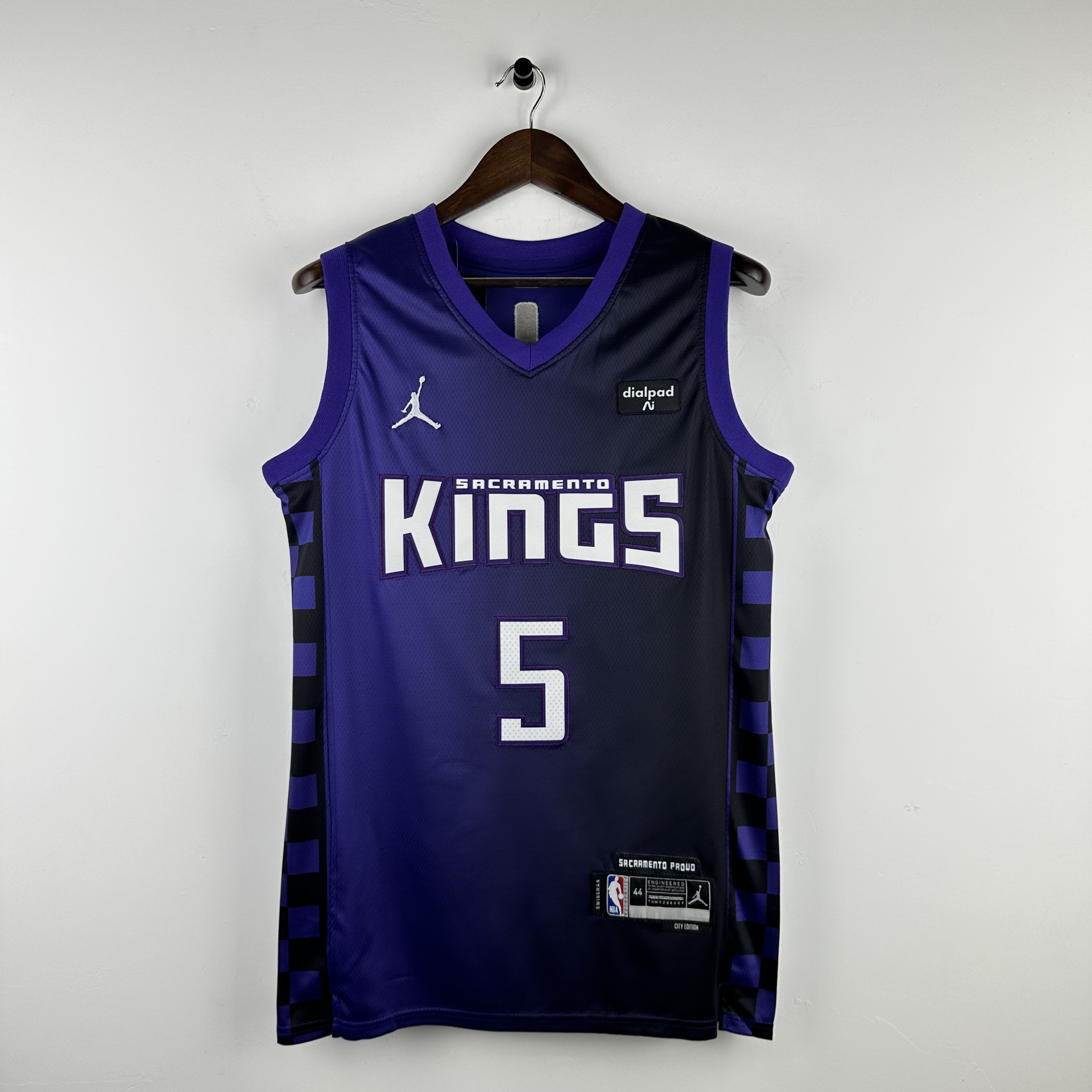 Embroidered 24th season Kings Flying Man No. 5 Fox