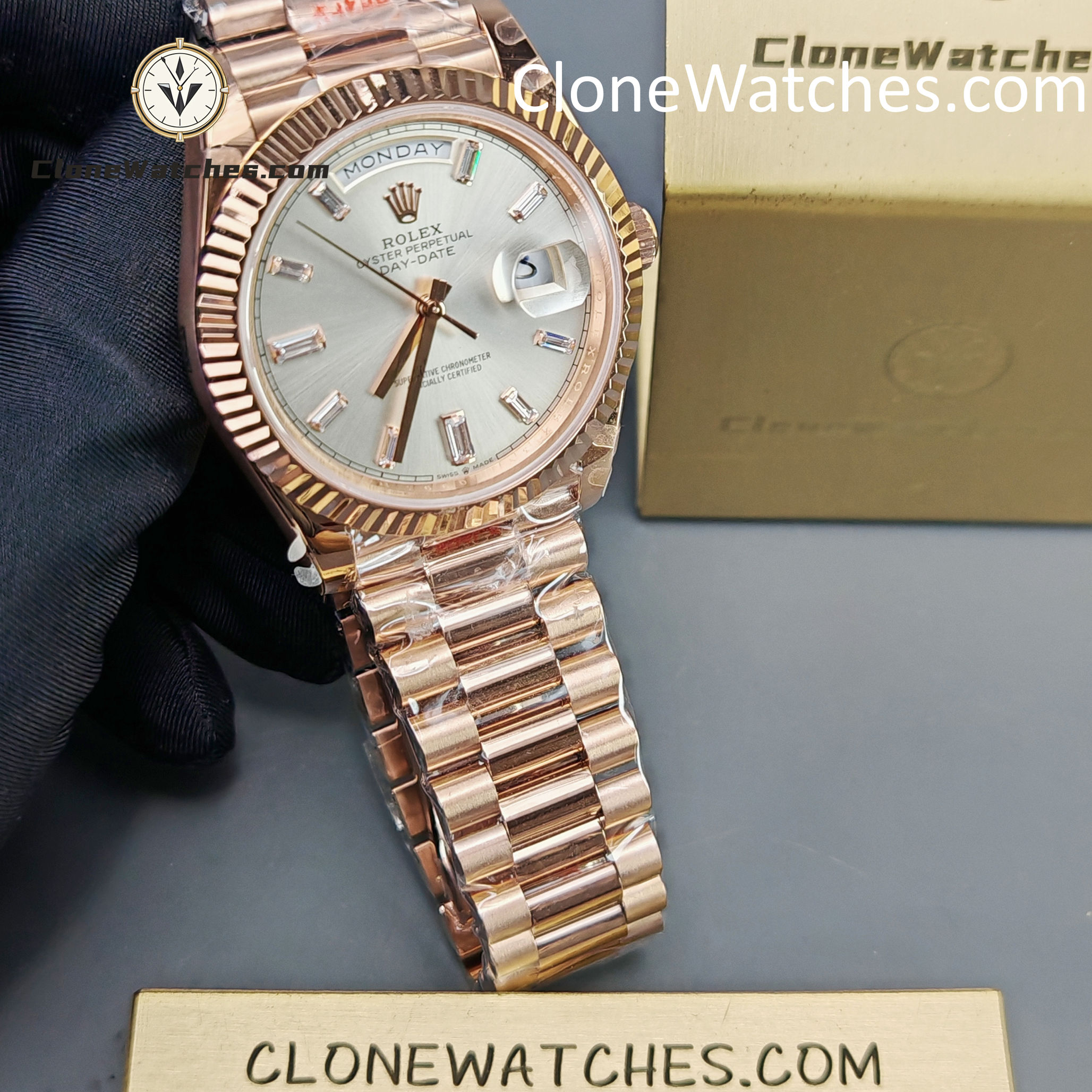 Rolex Super Clone Watches 1:1 Day Date Rose Gold Silver Dial 40mm m228235-0004 3255 Movement