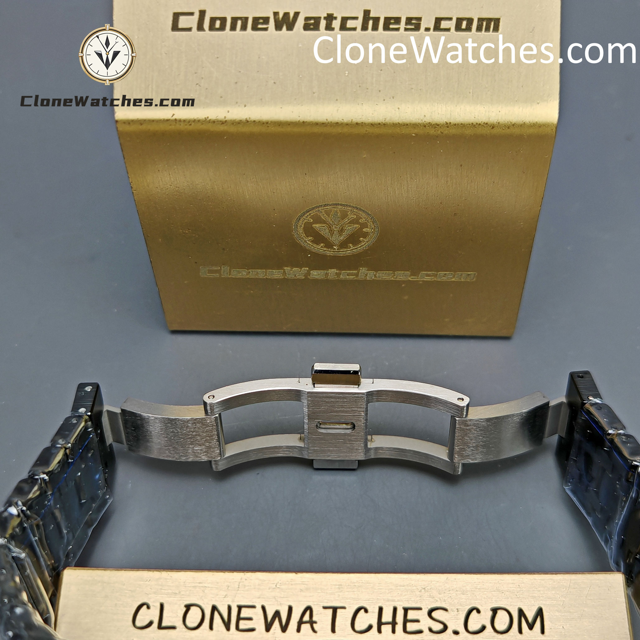 Audemars Piguet Super Clone Watches 1:1 Royal Oak 15400 Black Ceramic Black Dial