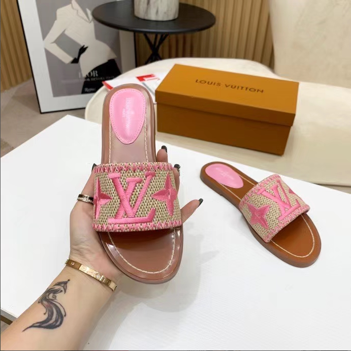 Louis Vuitton LV Lock lt Flat Flat Sandals Slide