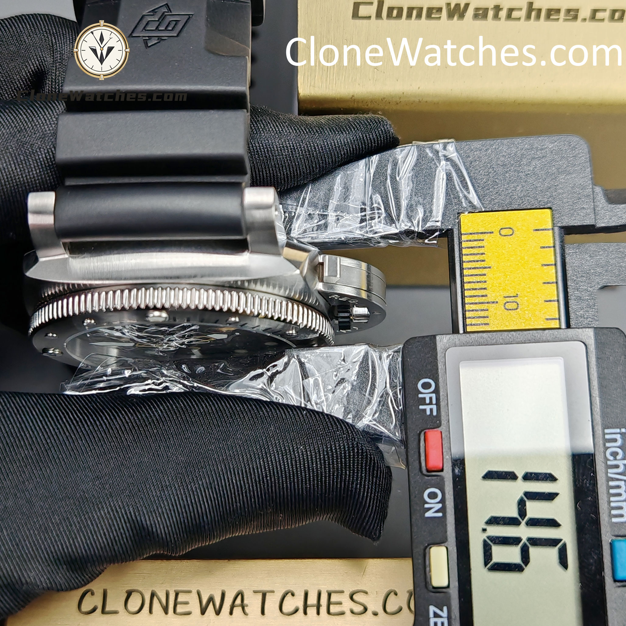 Panerai Super Clone Watches 1:1 Submersible GMT Navy SEALs PAM01323 Gradient Gray dial