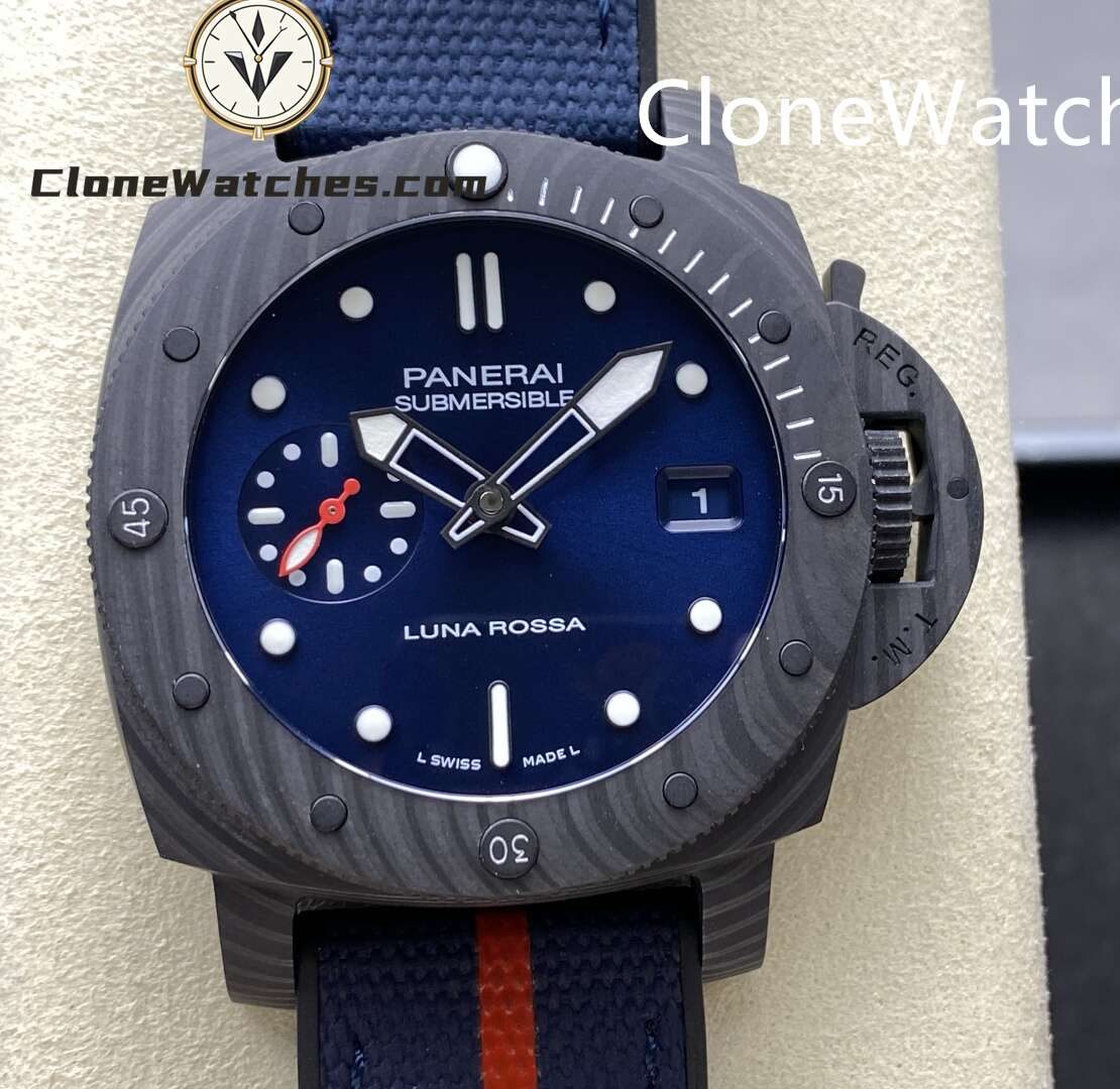 Panerai Super Clone Watches 1:1 Submersible Luna Rossa CarbotechTM PAM01563 Blue Dial