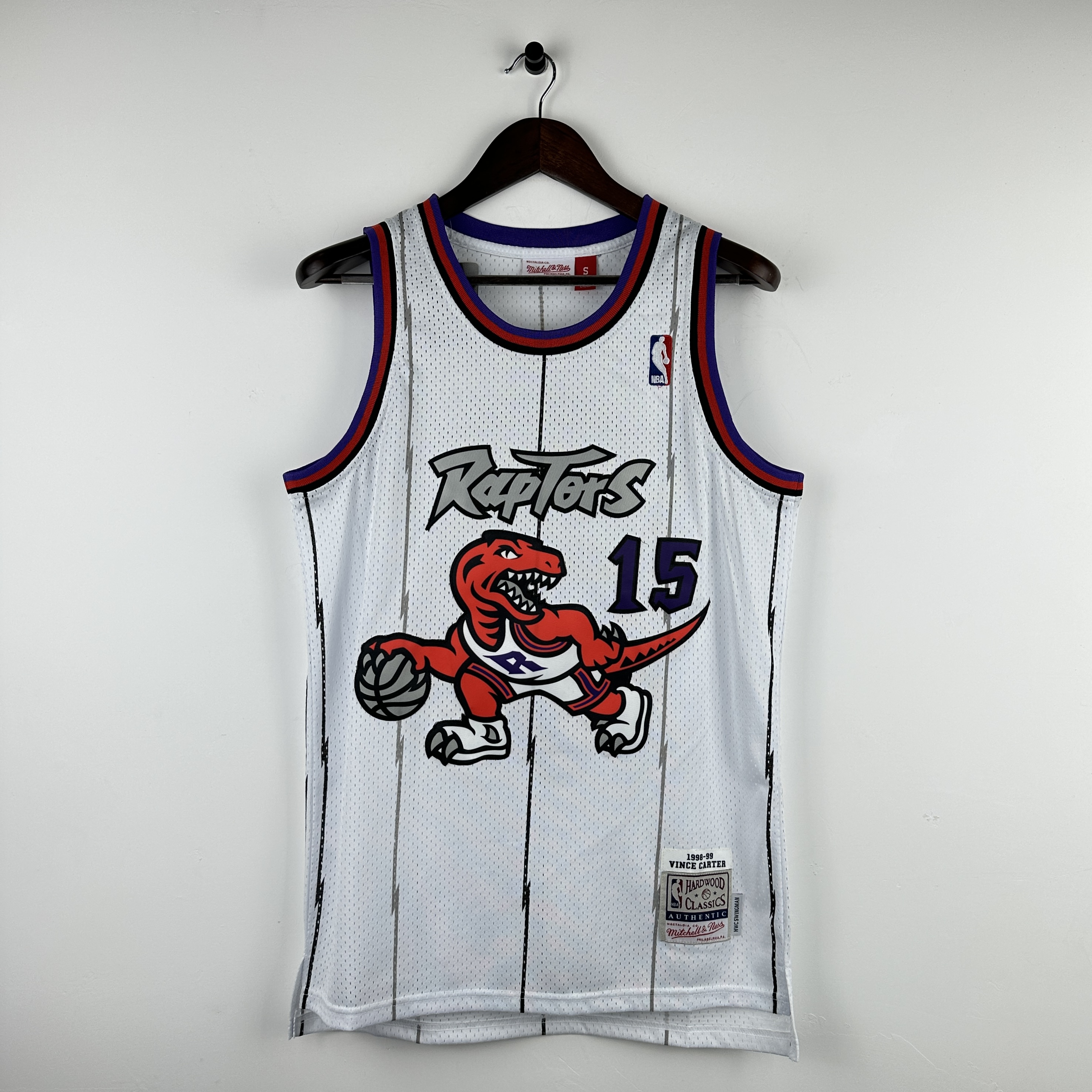 Embroidered MN Retro Jersey Raptors 98/99 Season White No. 15 Carter