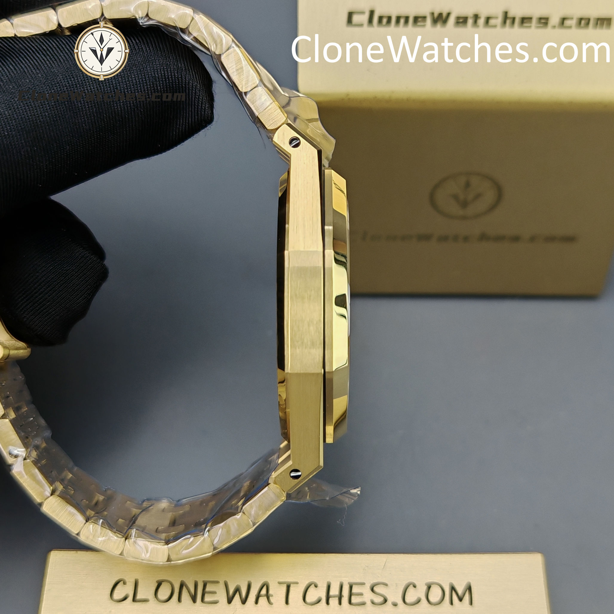 Audemars Piguet Super Clone Watches 1:1 Royal Oak 18K Gold 15407 Skeleton Dial