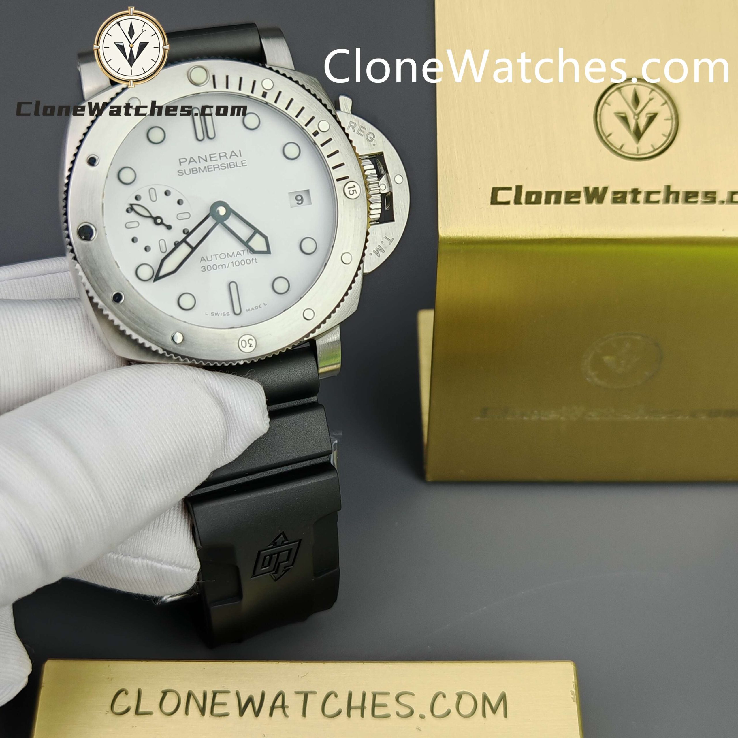 Panerai Super Clone Watches 1:1 Submersible PAM02223 White Dial