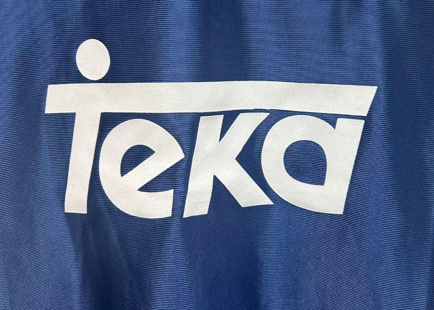 1998/00 Real Madrid Second Away Retro Jersey - Fans Edition