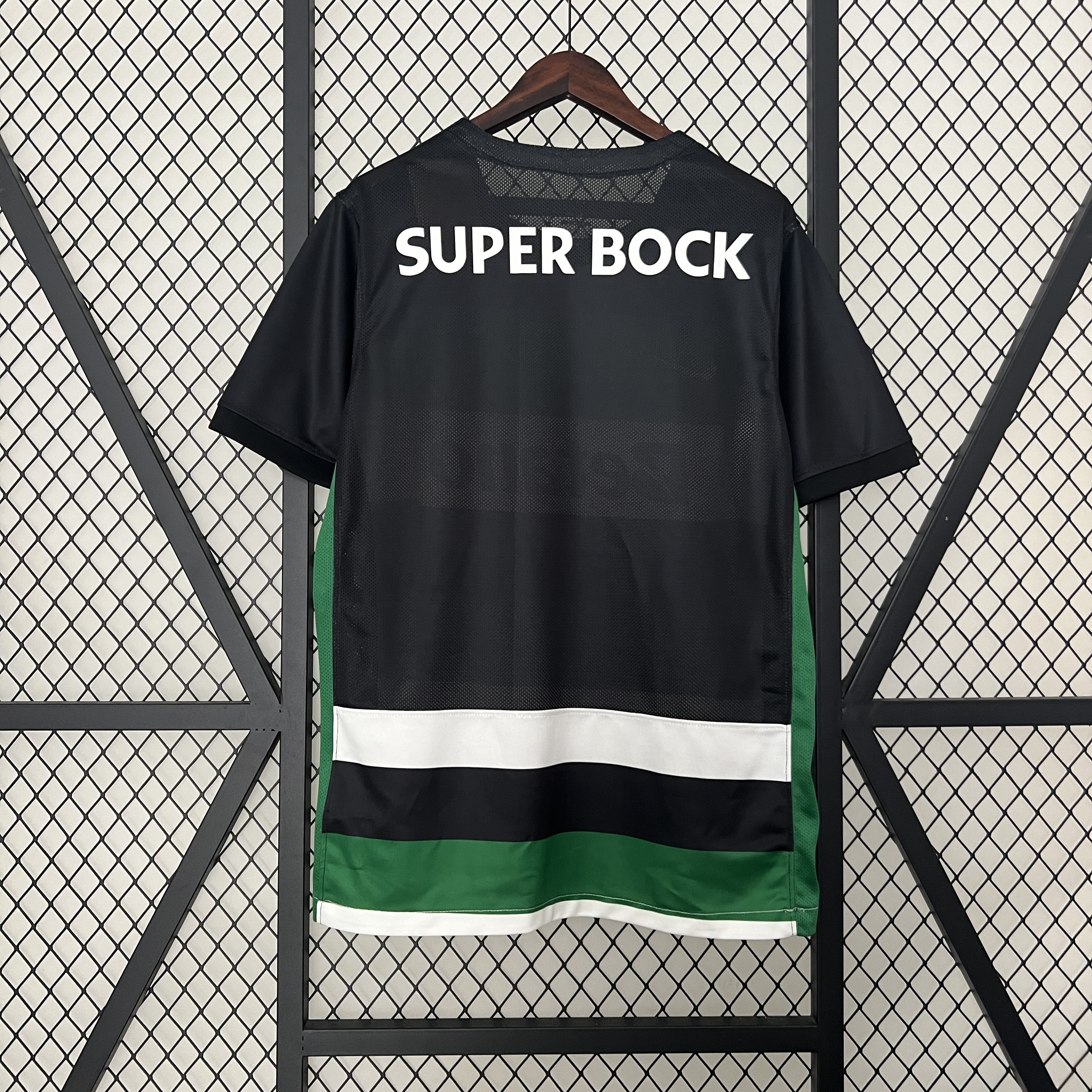 2024/25 Lisbon Home Fan Shirt