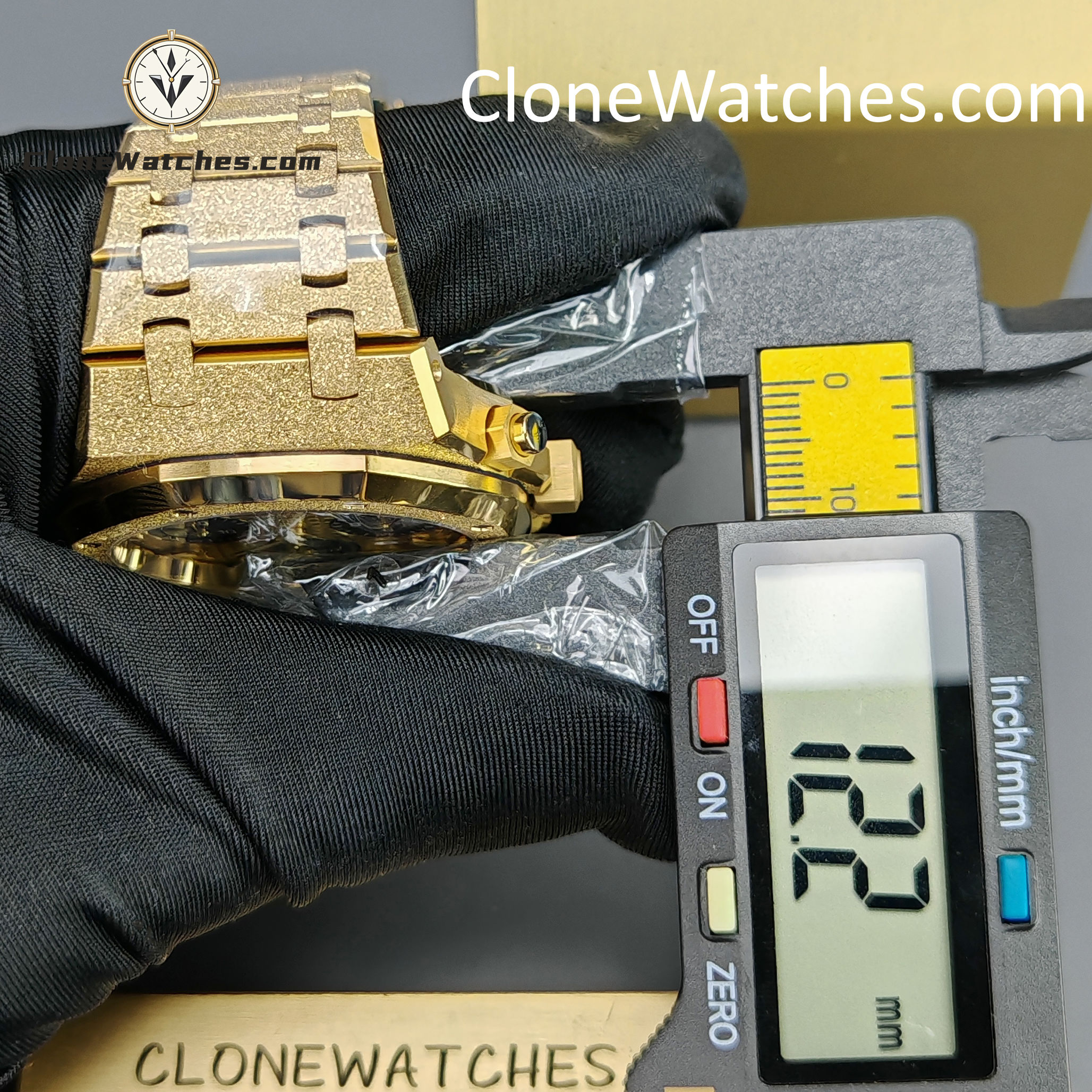 Audemars Piguet Super Clone Watches 1:1 Royal Oak Gold Dial 26240BA Selfwinding Chronograph